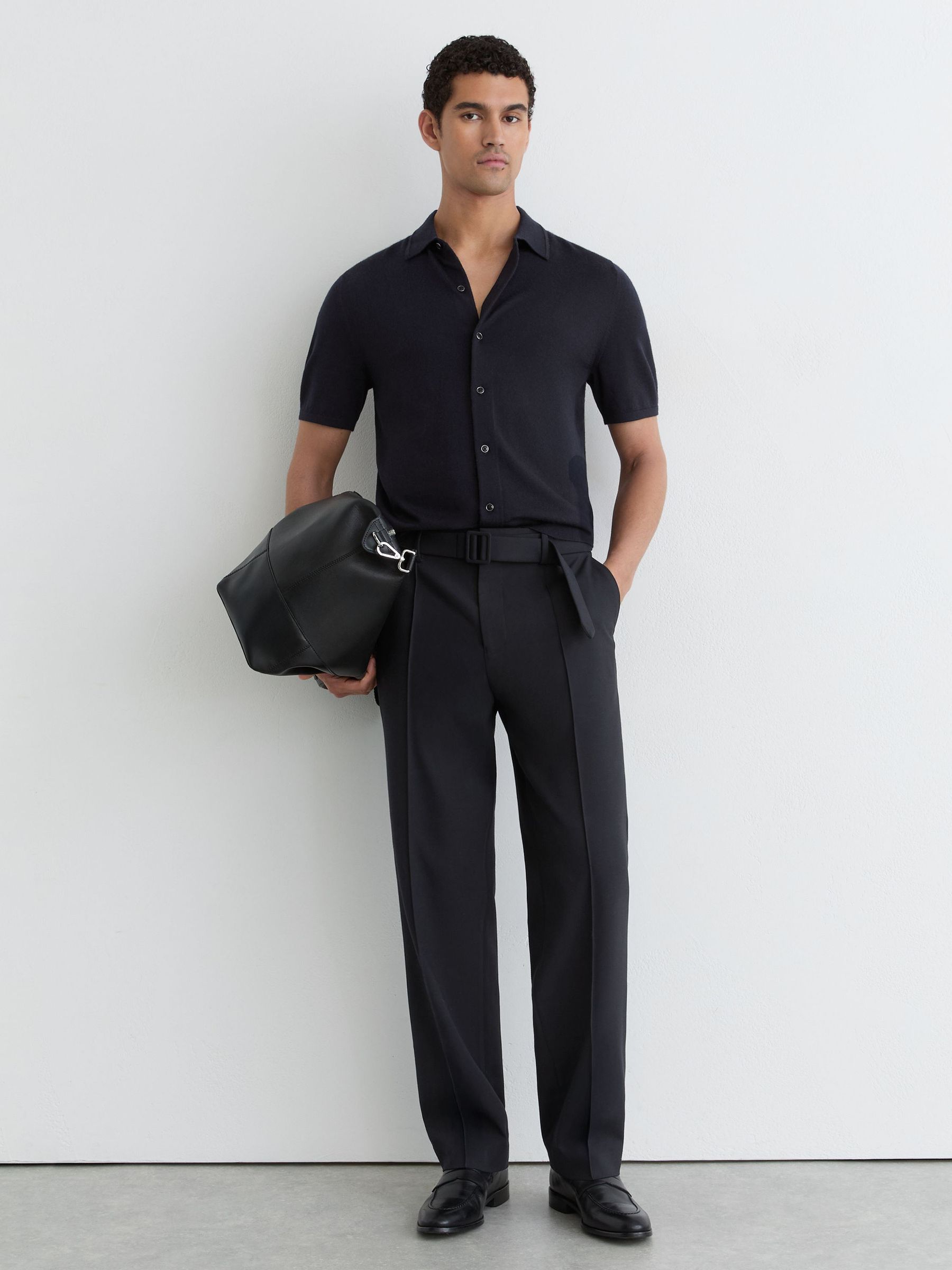 Shirt in Navy - Image 4 of 6