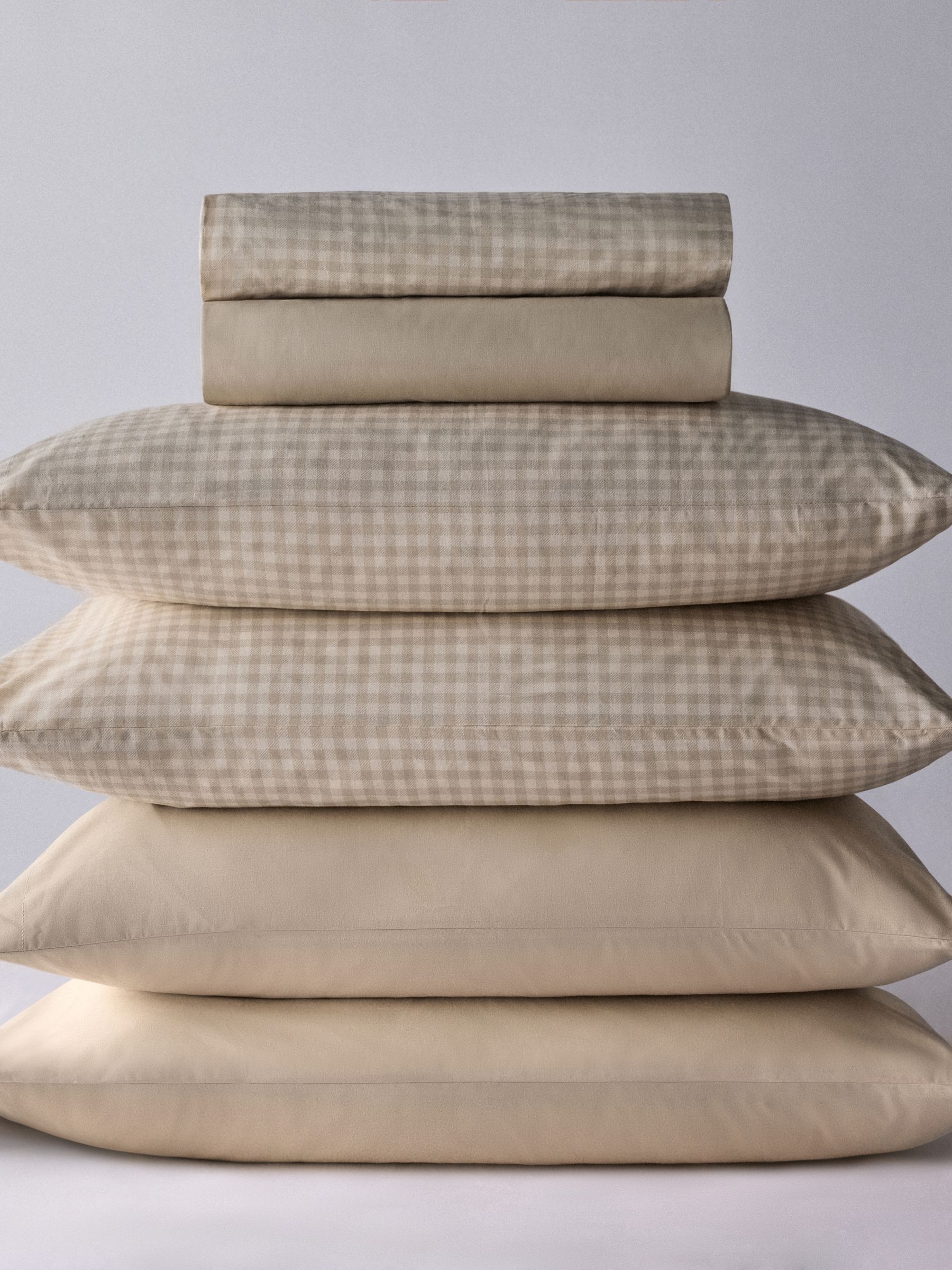 The Set Set of 2 Natural/Gingham Pillowcase and Fitted Sheet - Image 5 of 6