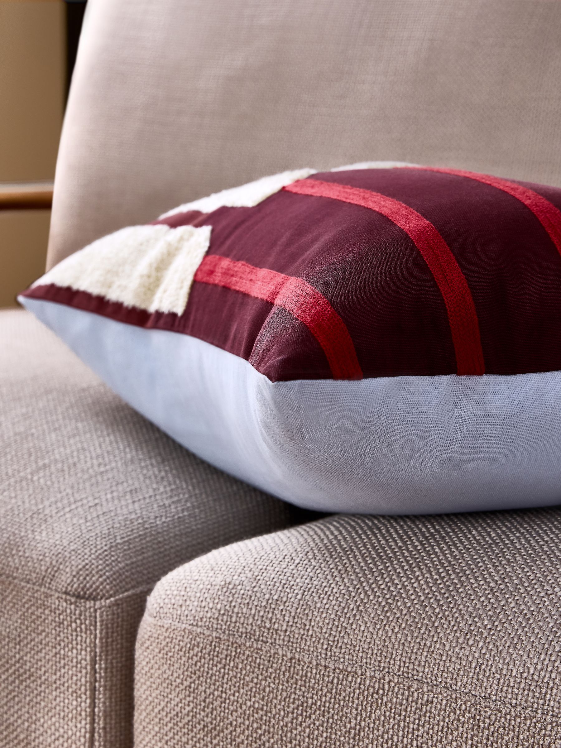 Barbican Balcony Cushion in Burgundy - Image 3 of 4