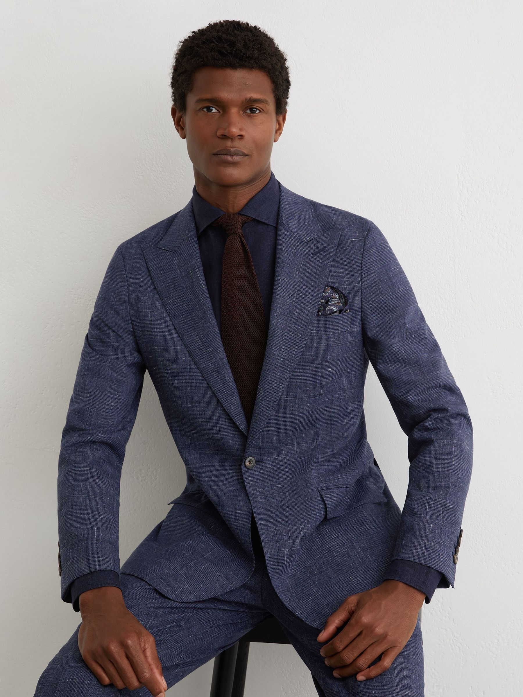 Wool-Blend Check Single-Breasted Suit Blazer Classic-Fit in Navy - Image 5 of 8
