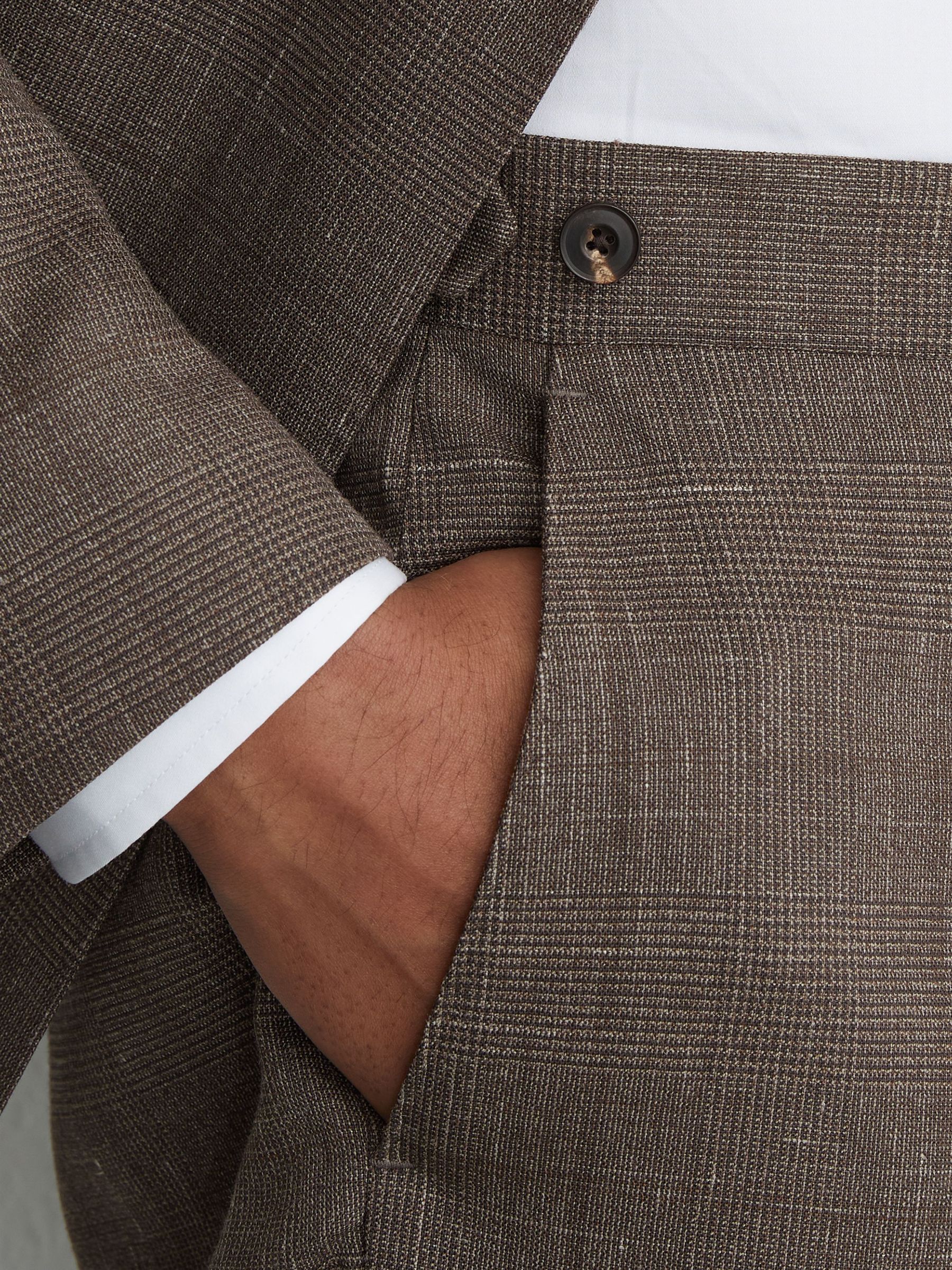 Wool-Blend Check Classic-Fit Suit Trousers in Chocolate Brown - Bild 4 von 6
