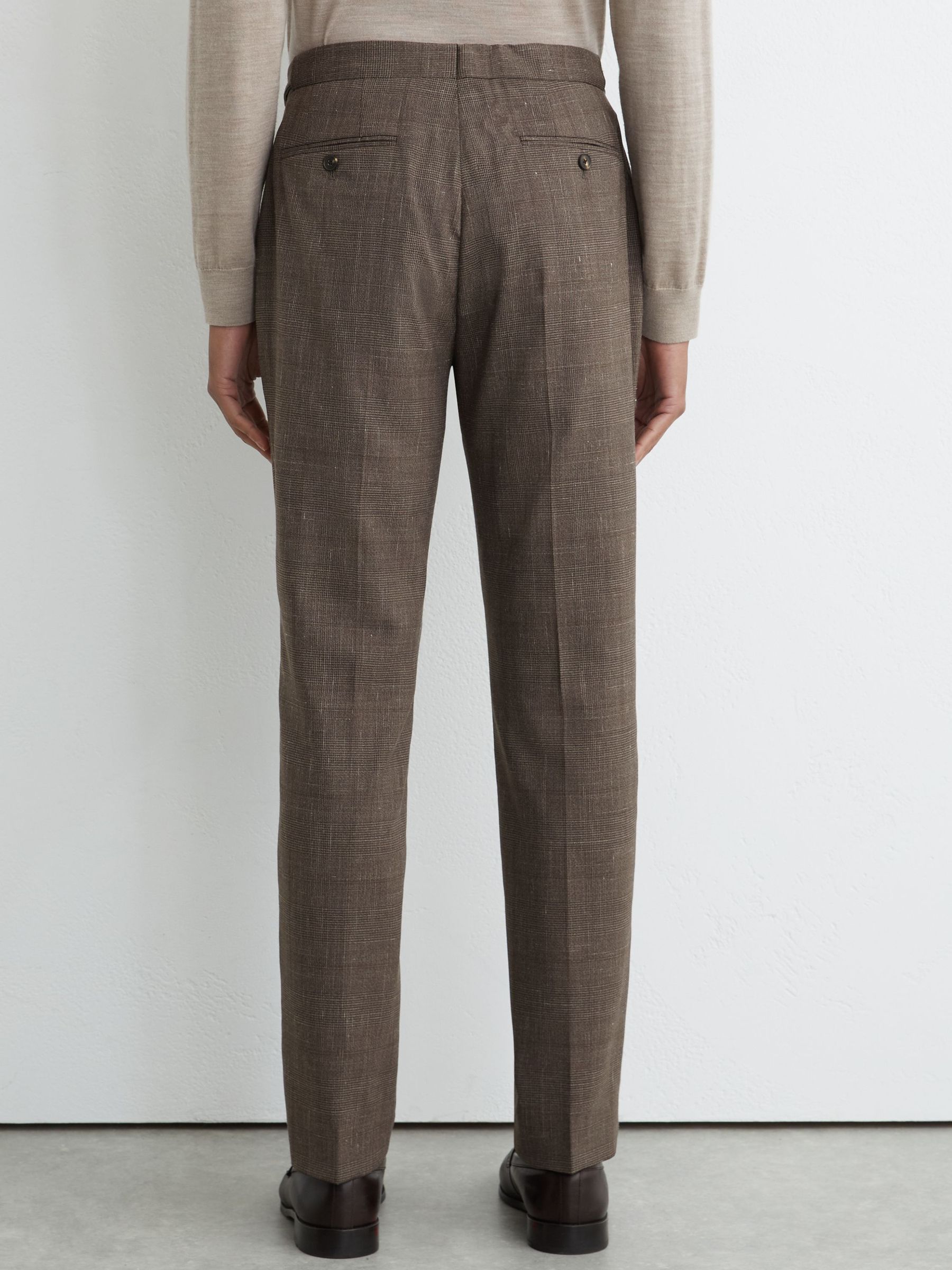 Wool-Blend Check Classic-Fit Suit Trousers in Chocolate Brown - Bild 5 von 6