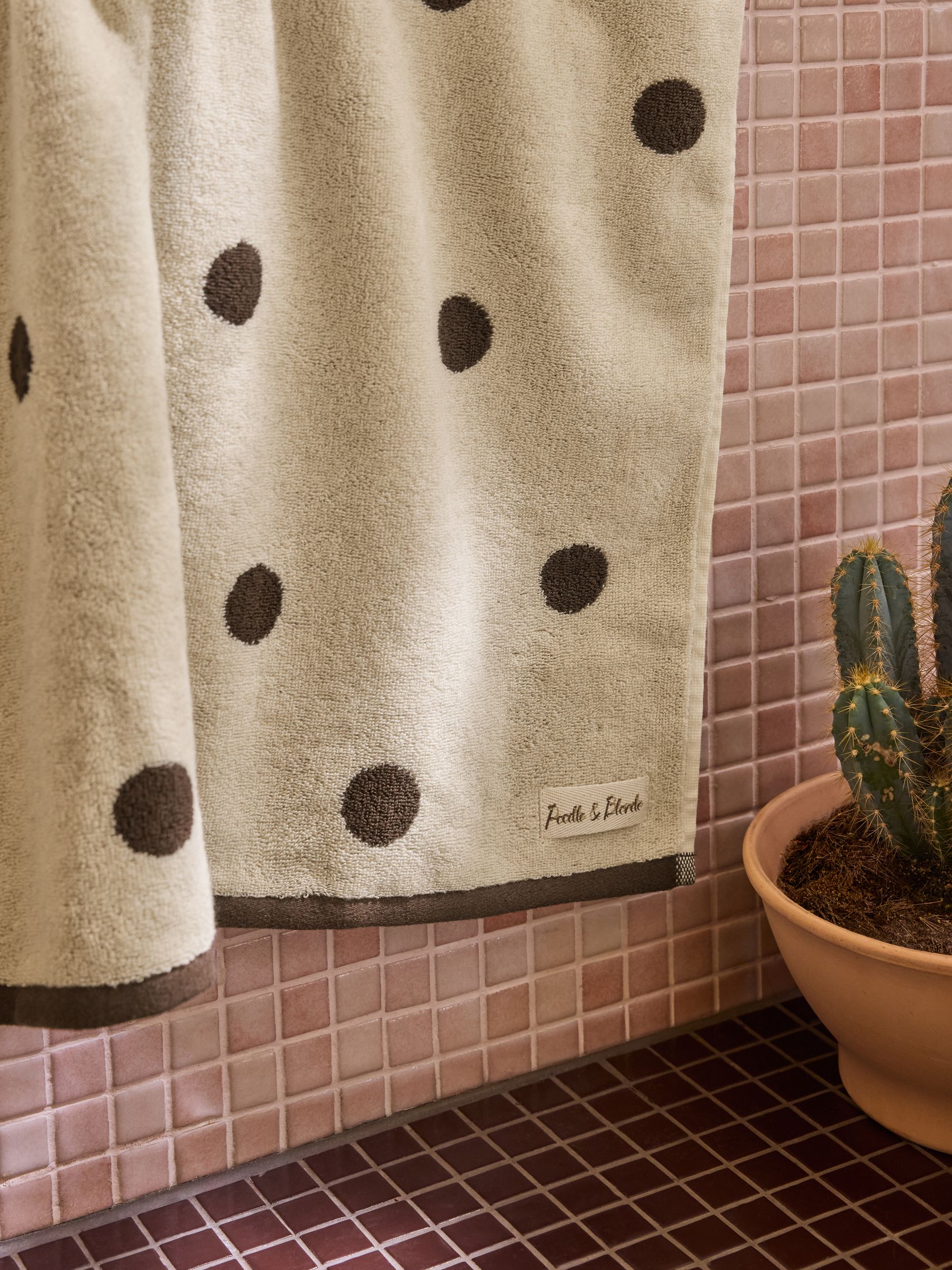 Poodle & Blonde Brown/Cream Polka Dot 100% Cotton Towel - Image 4 of 6