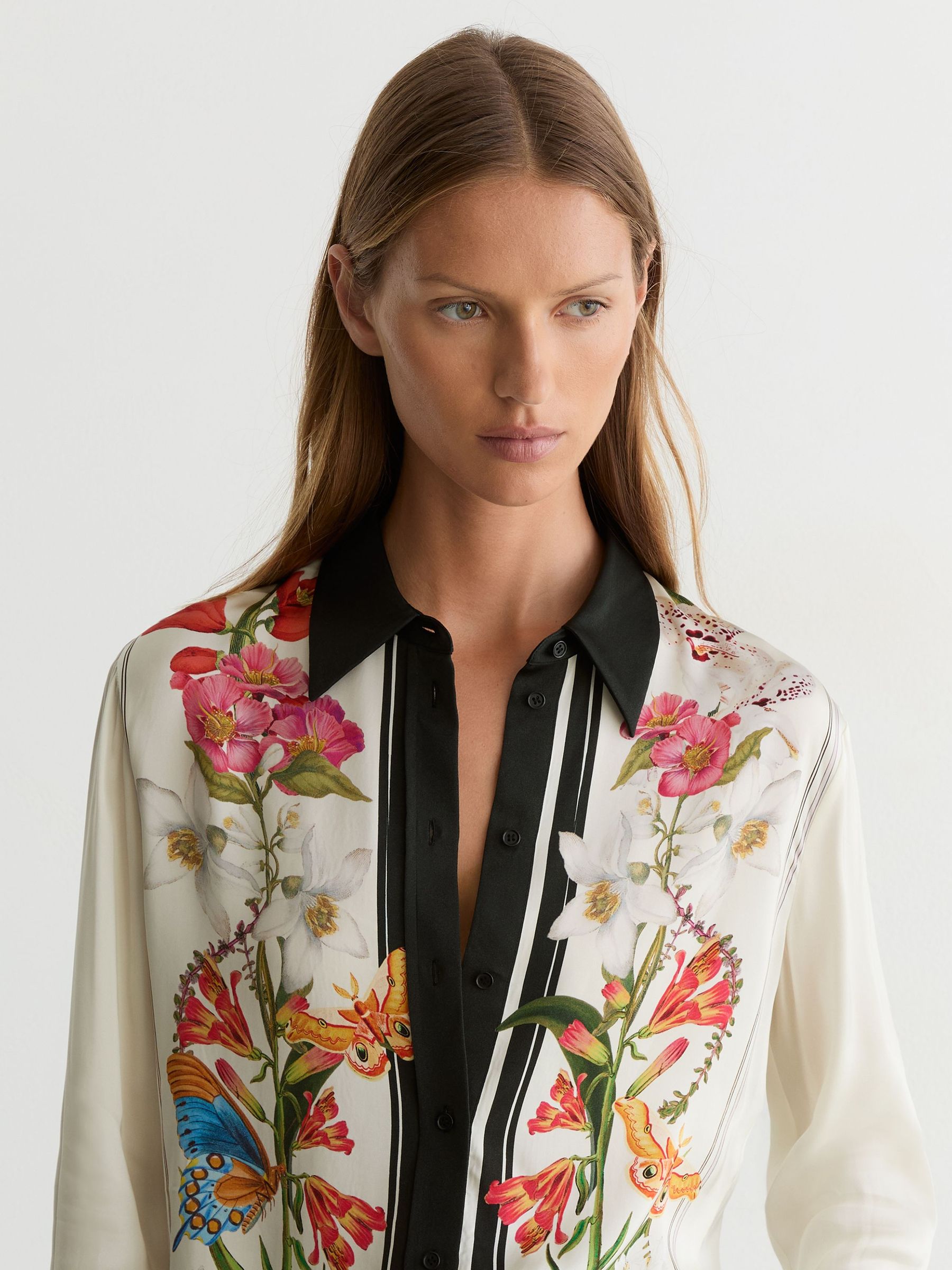 Reiss | NYBG Scarf-Print Shirt in Ivory/Black - Image 6 of 7