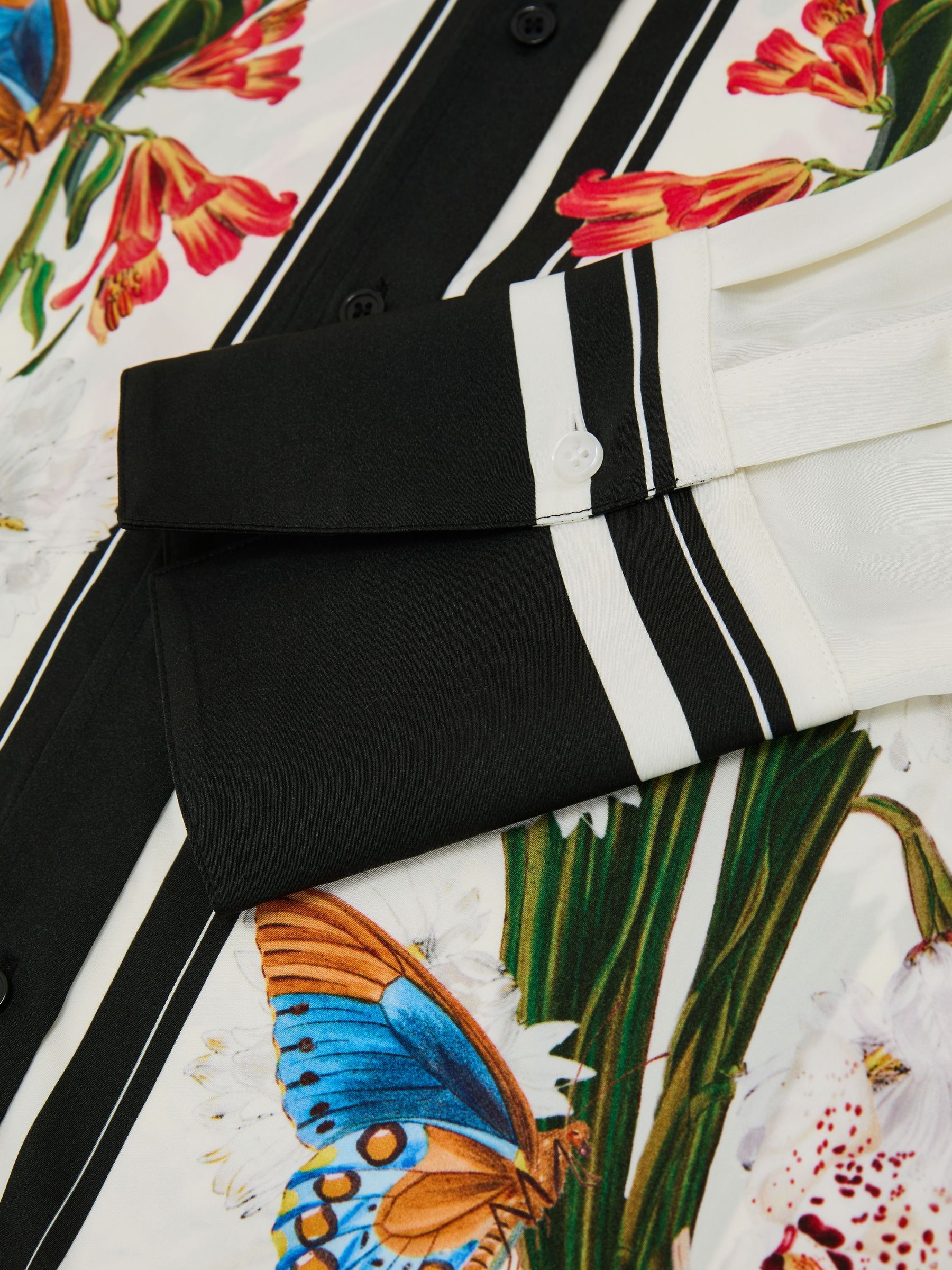 Reiss | NYBG Scarf-Print Shirt in Ivory/Black - Image 7 of 7