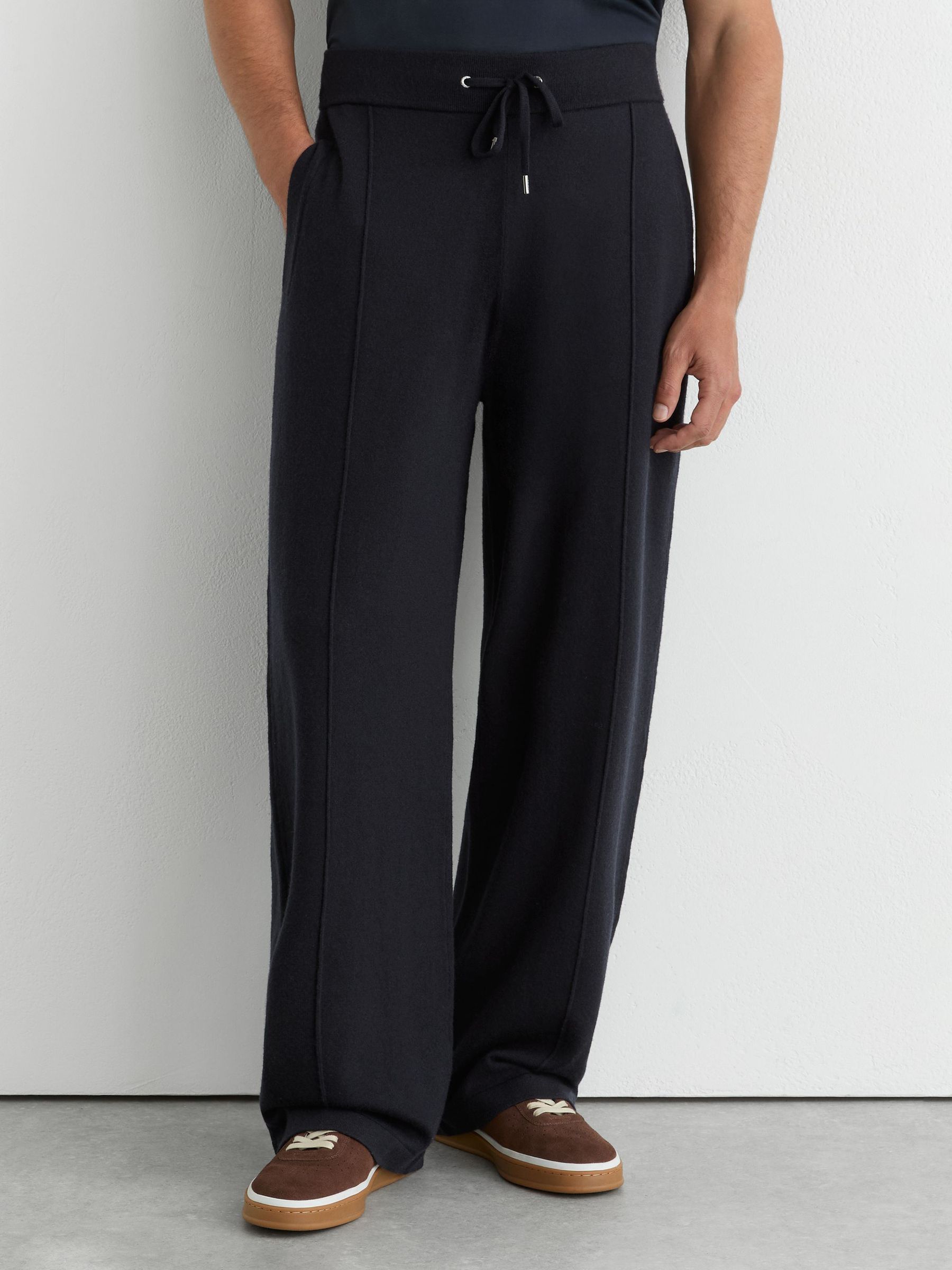 Merino Wool-Blend Relaxed-Fit Joggers in Navy - Image 4 of 8