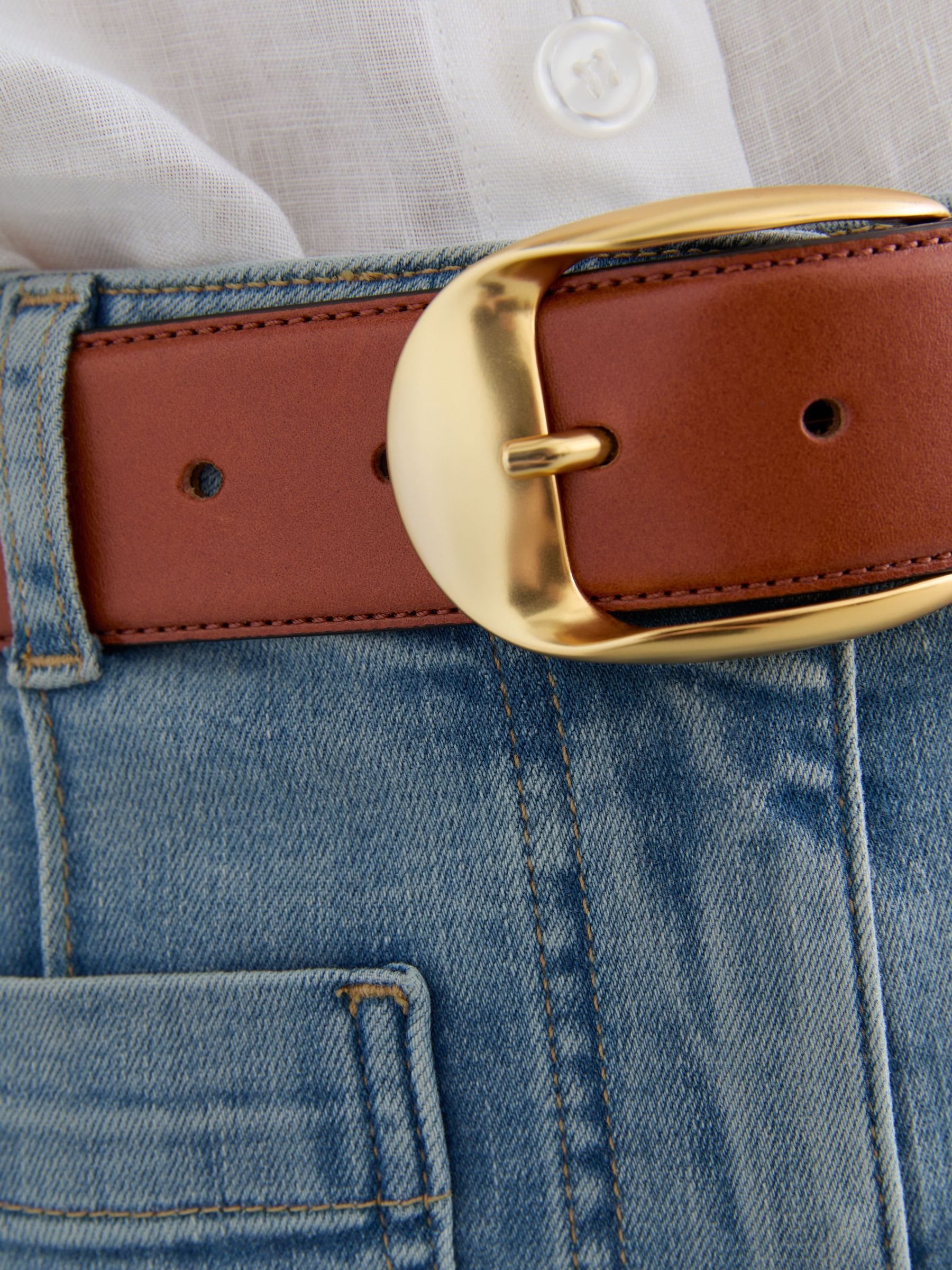 Leather Rounded-Buckle Belt in Tan - Image 4 of 5