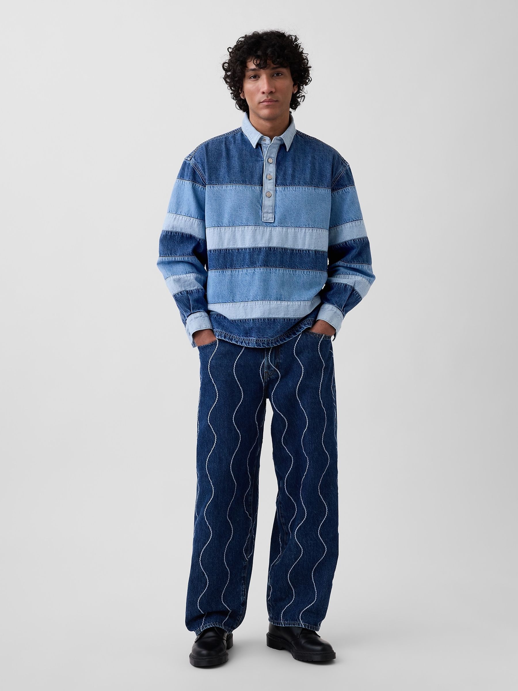 Gap x Harlem's Fashion Row Colourblock Denim Stripe Polo Shirt - Image 3 of 4
