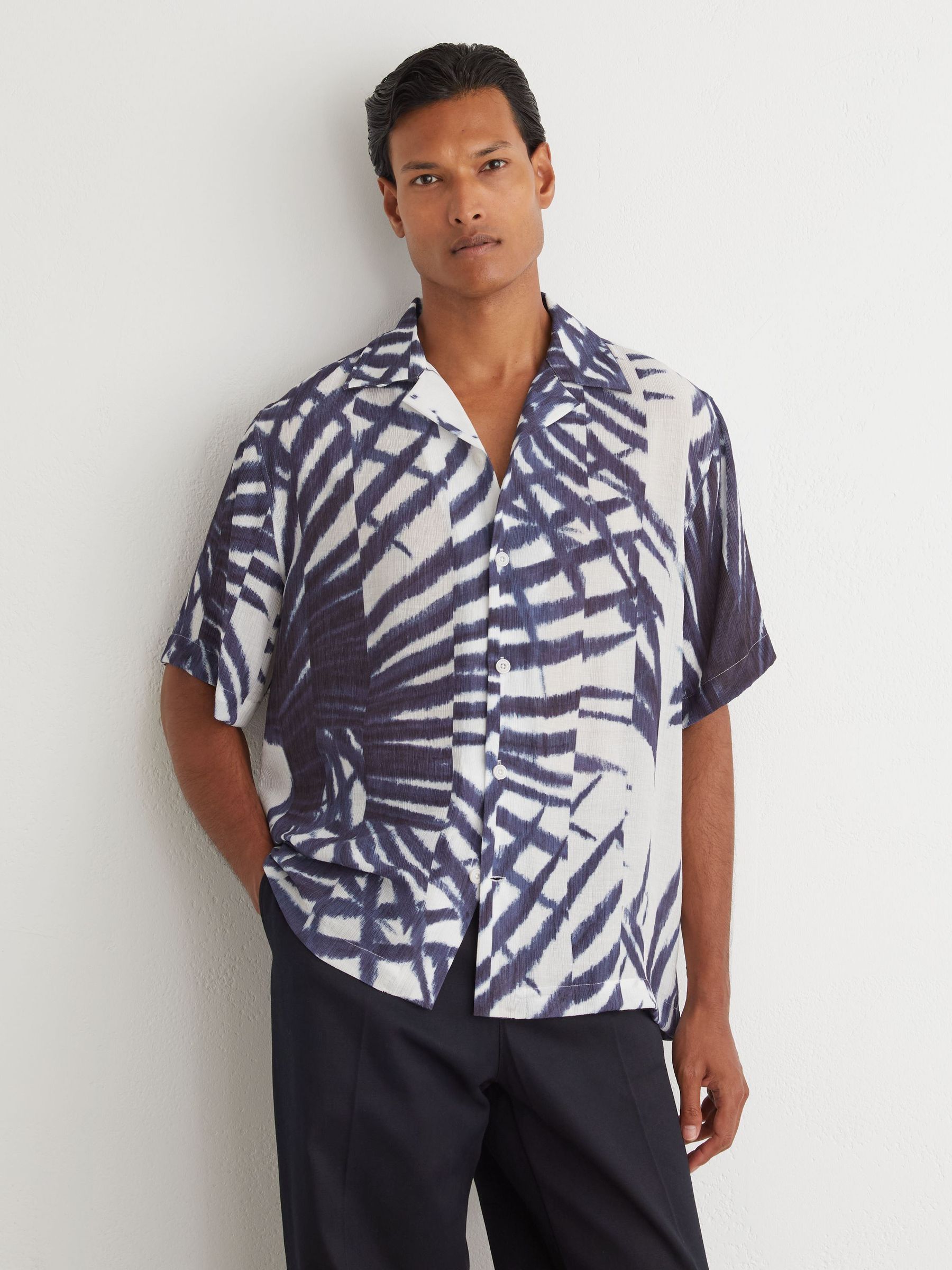 Plissé Printed Cuban-Collar Shirt in Navy/White - Image 1 of 6