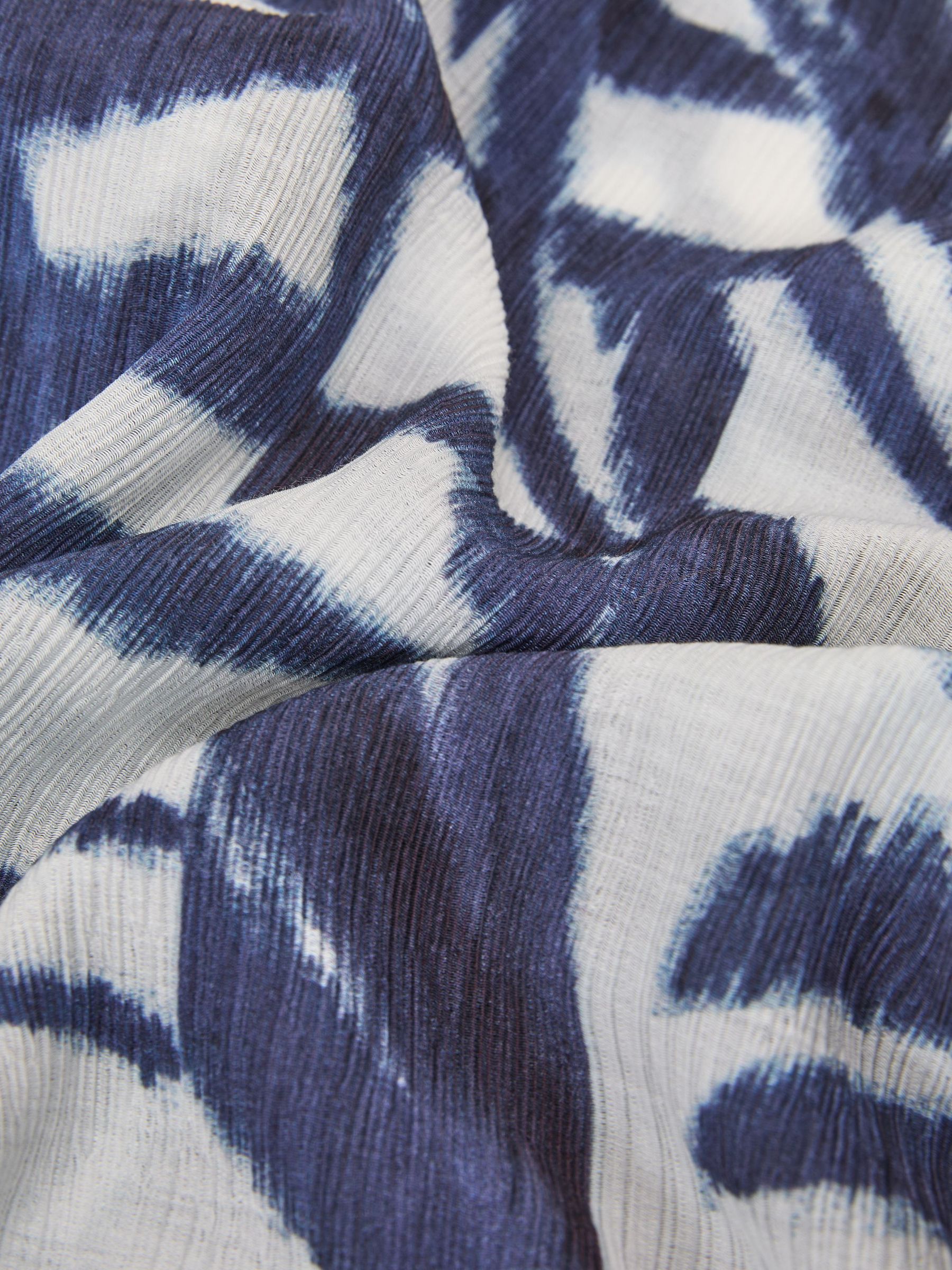 Plissé Printed Cuban-Collar Shirt in Navy/White - Image 6 of 6