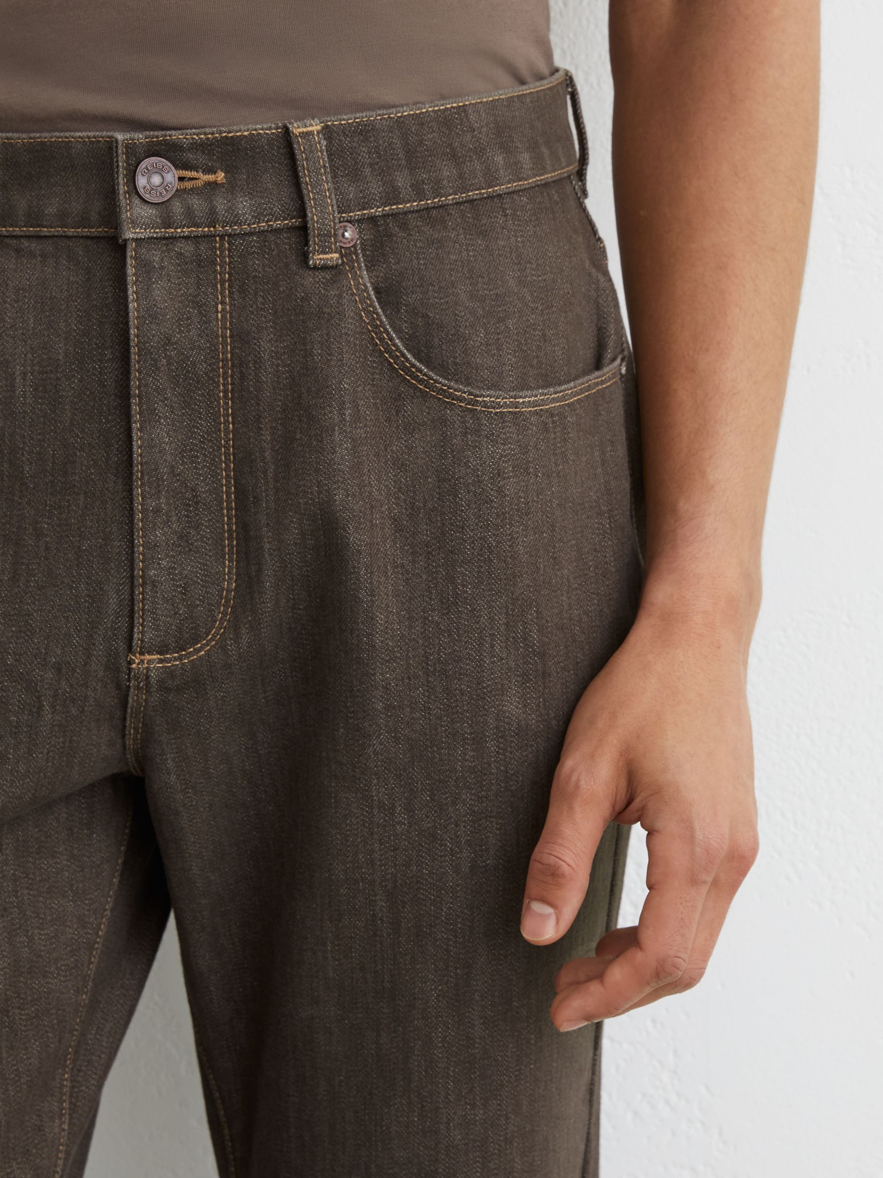 Jeans in Brown - Image 3 of 6