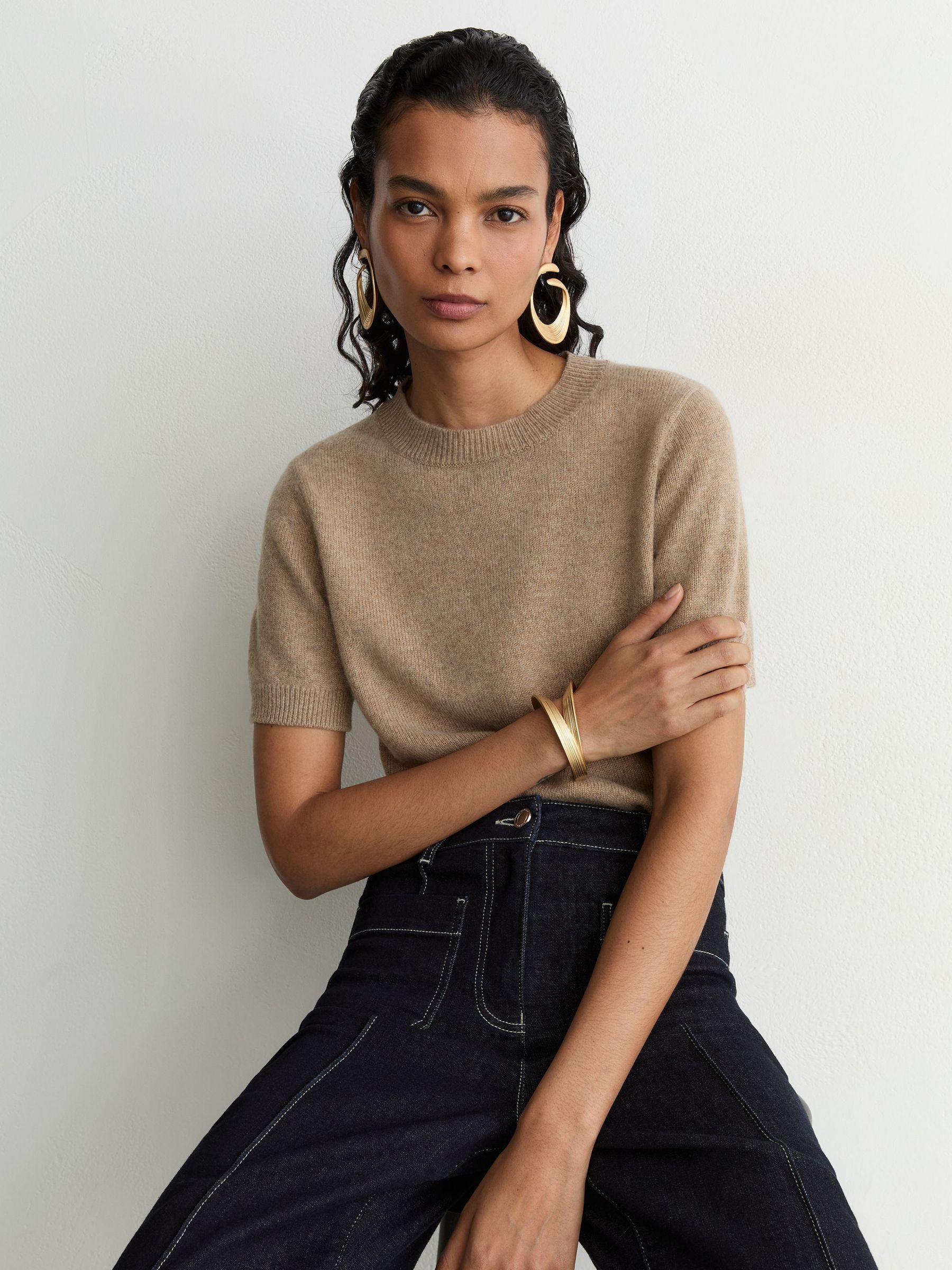100% Cashmere Crew-Neck T-Shirt in Neutral - Image 1 de 7