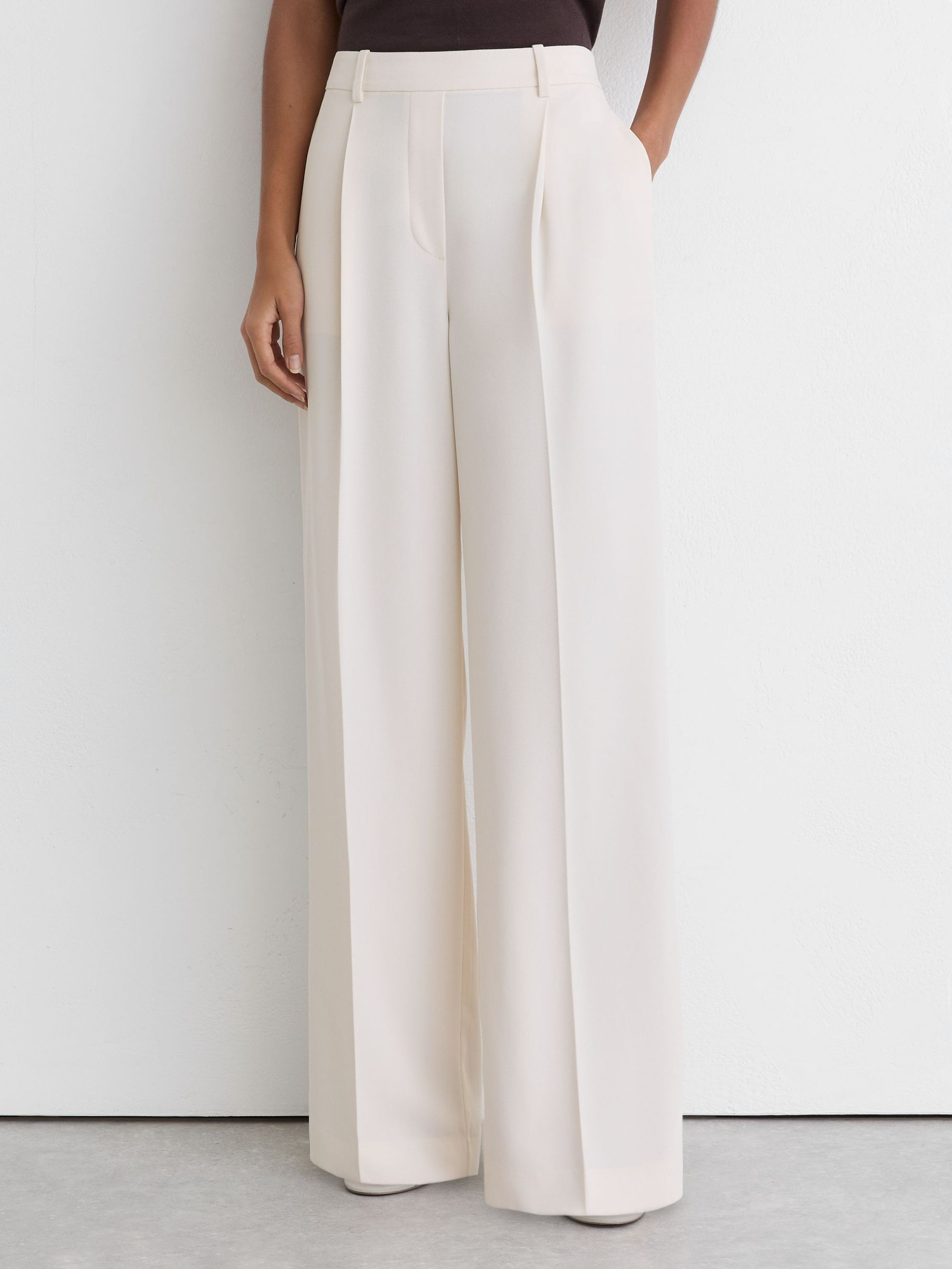 Tall Elasticated-Waist Wide-Leg Twill Trousers in Cream - Image 3 of 7