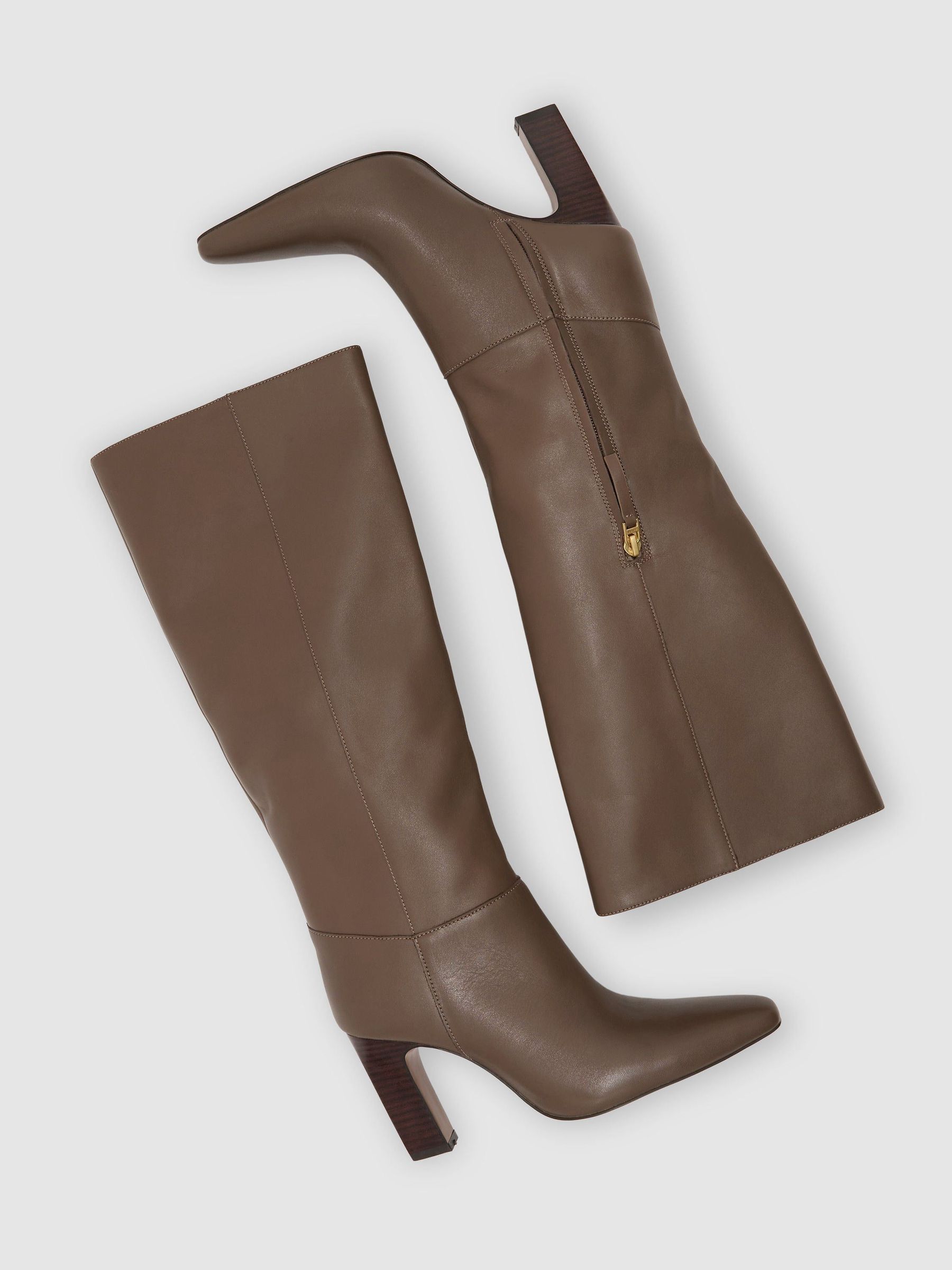Leather Block-Heel Knee-High Boots in Taupe - صورة 3 من 6