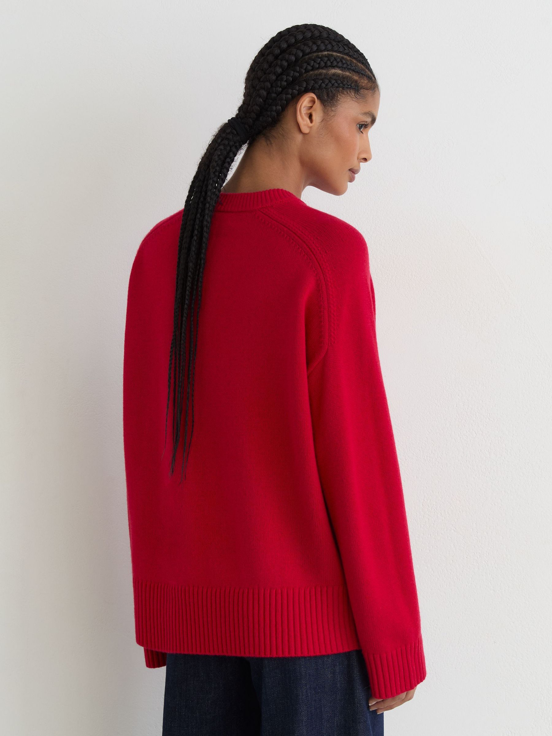 Wool-Cashmere Crew-Neck Raglan Jumper in Red - Image 5 of 6