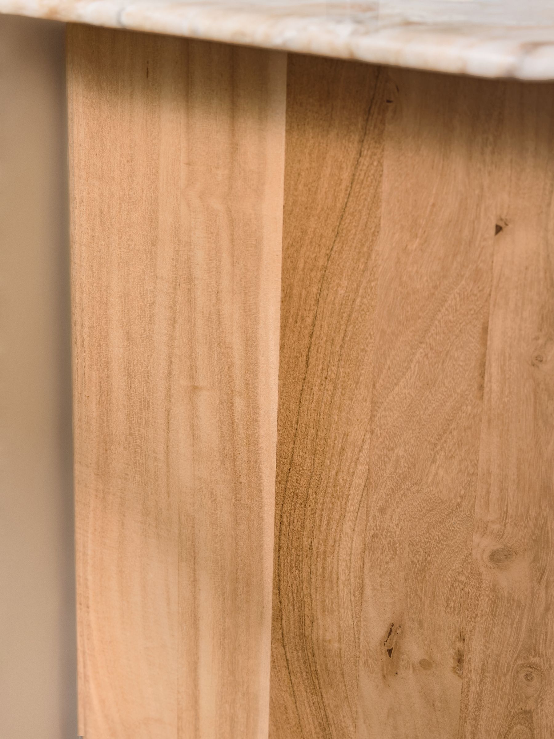 Callen Console Table in Acacia Wood and Solid Marble - Image 4 of 6