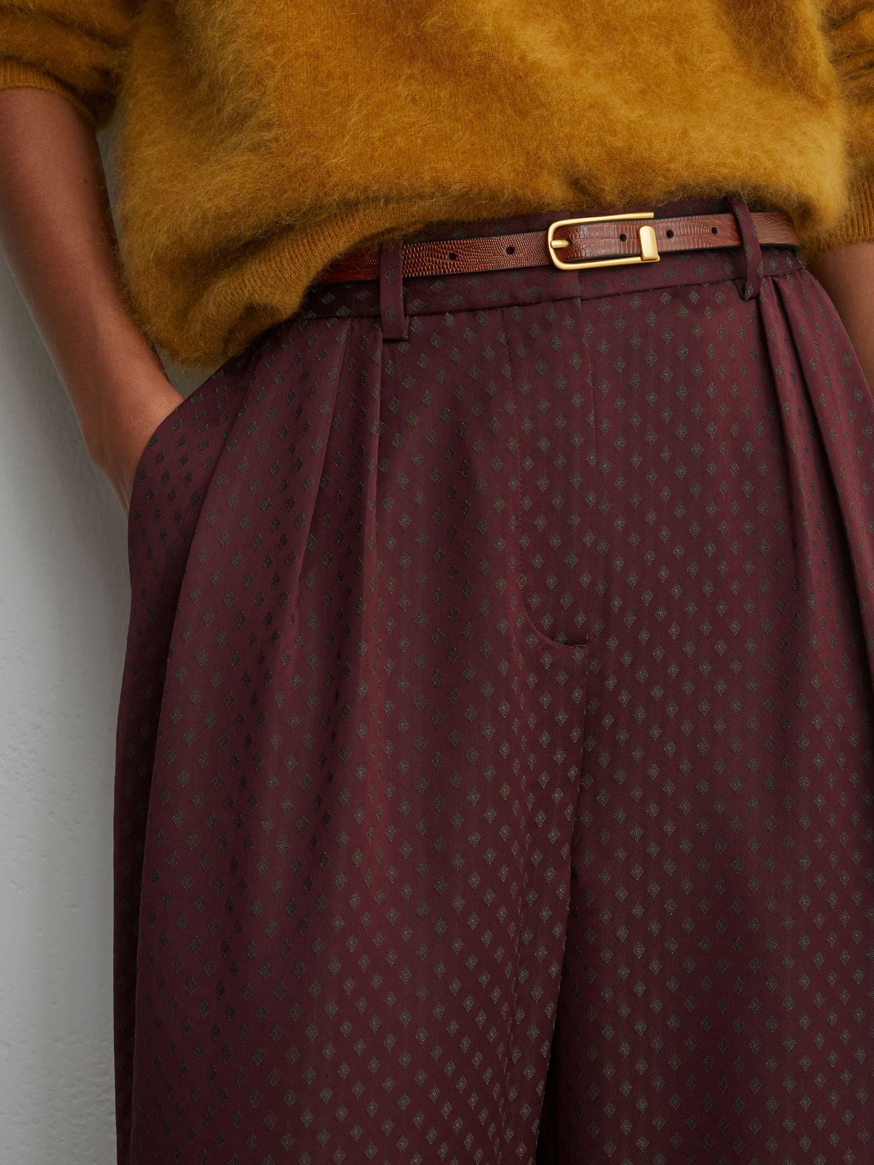 Jacquard Wide-Leg Pleated Trousers in Burgundy Red - Image 5 of 7