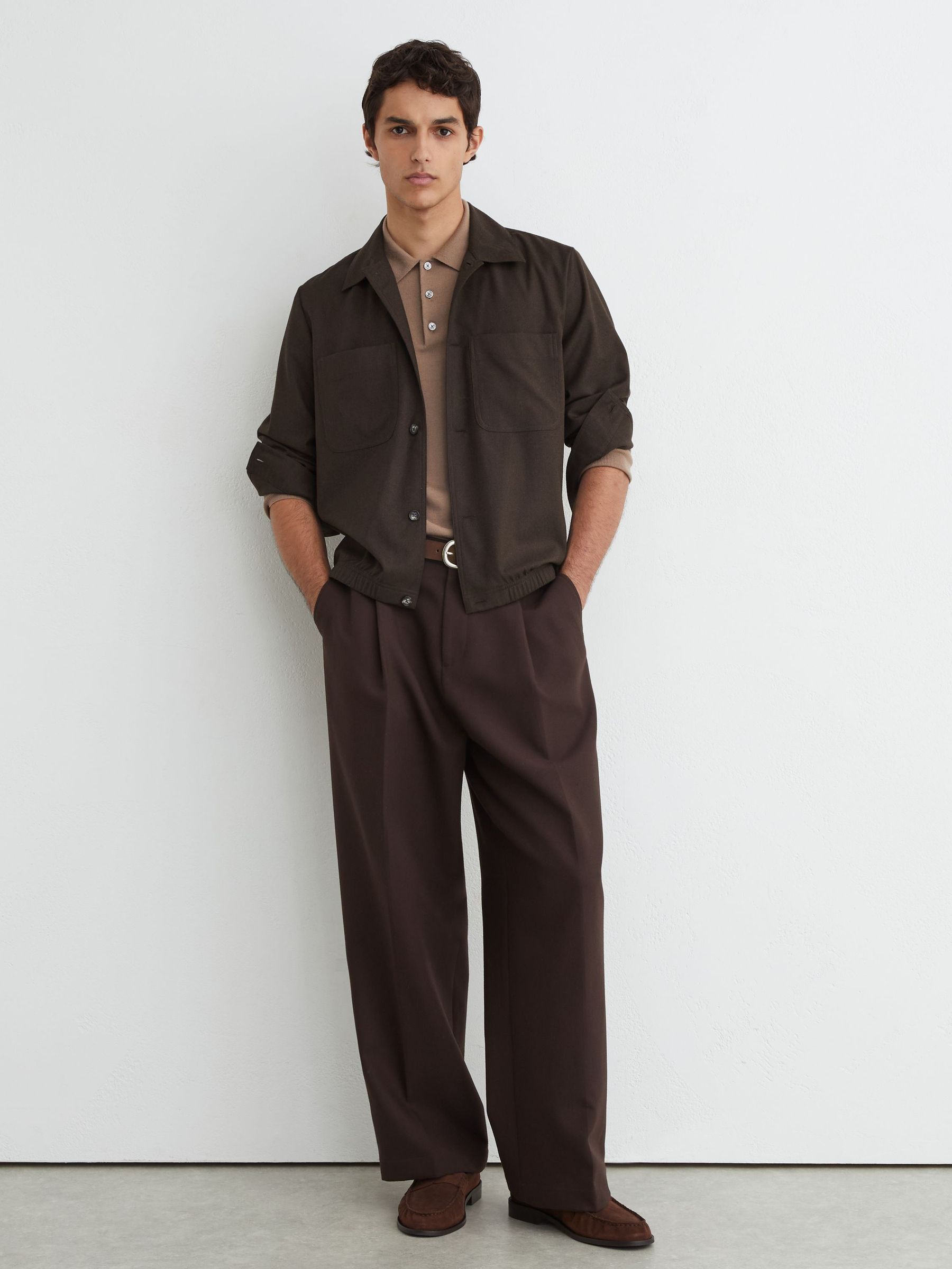 Brushed Twin-Pocket Overshirt with Wool in Chocolate Brown - Image 3 de 6