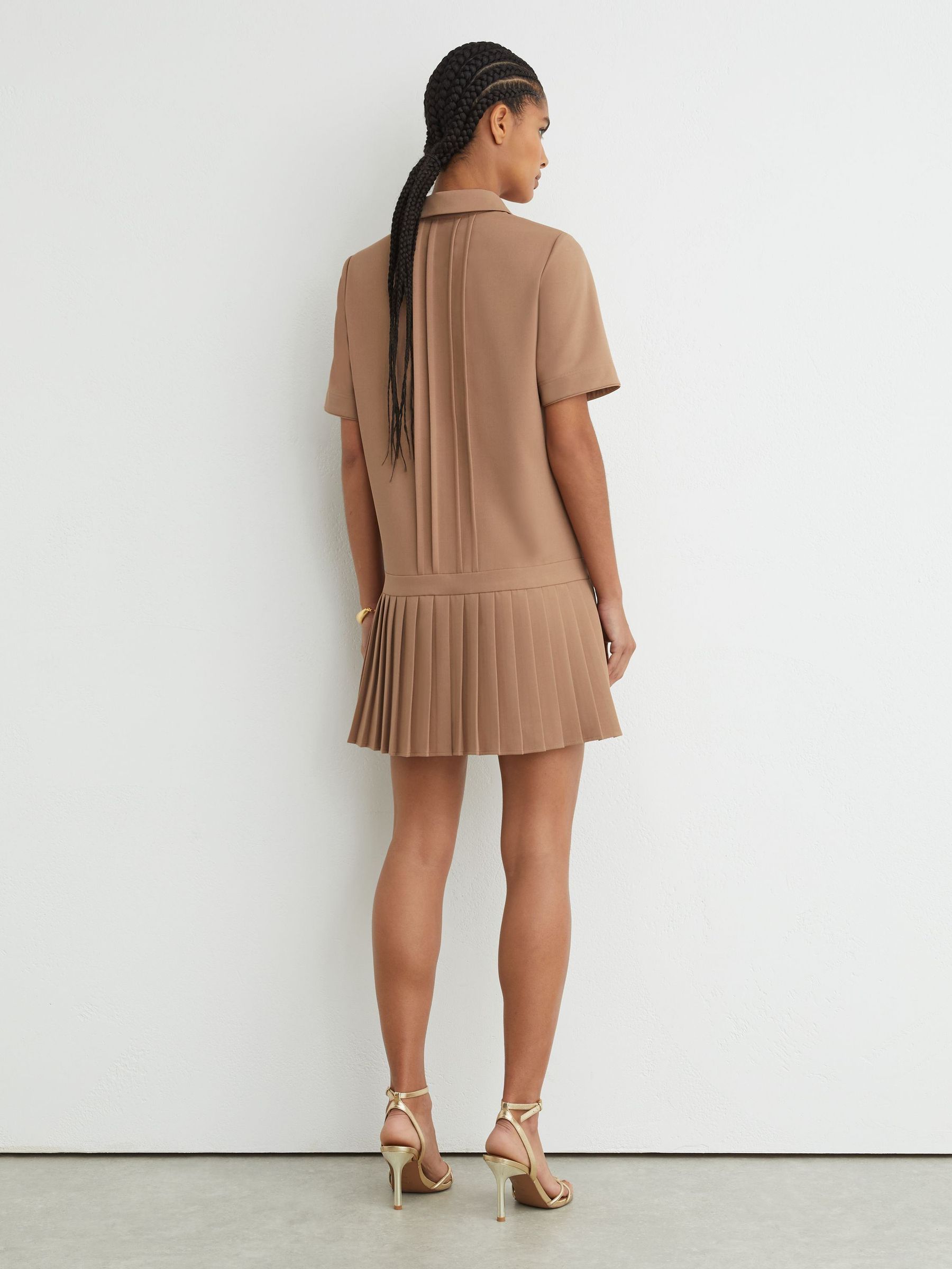 Robe courte plissée à col camel - Image 6 de 8