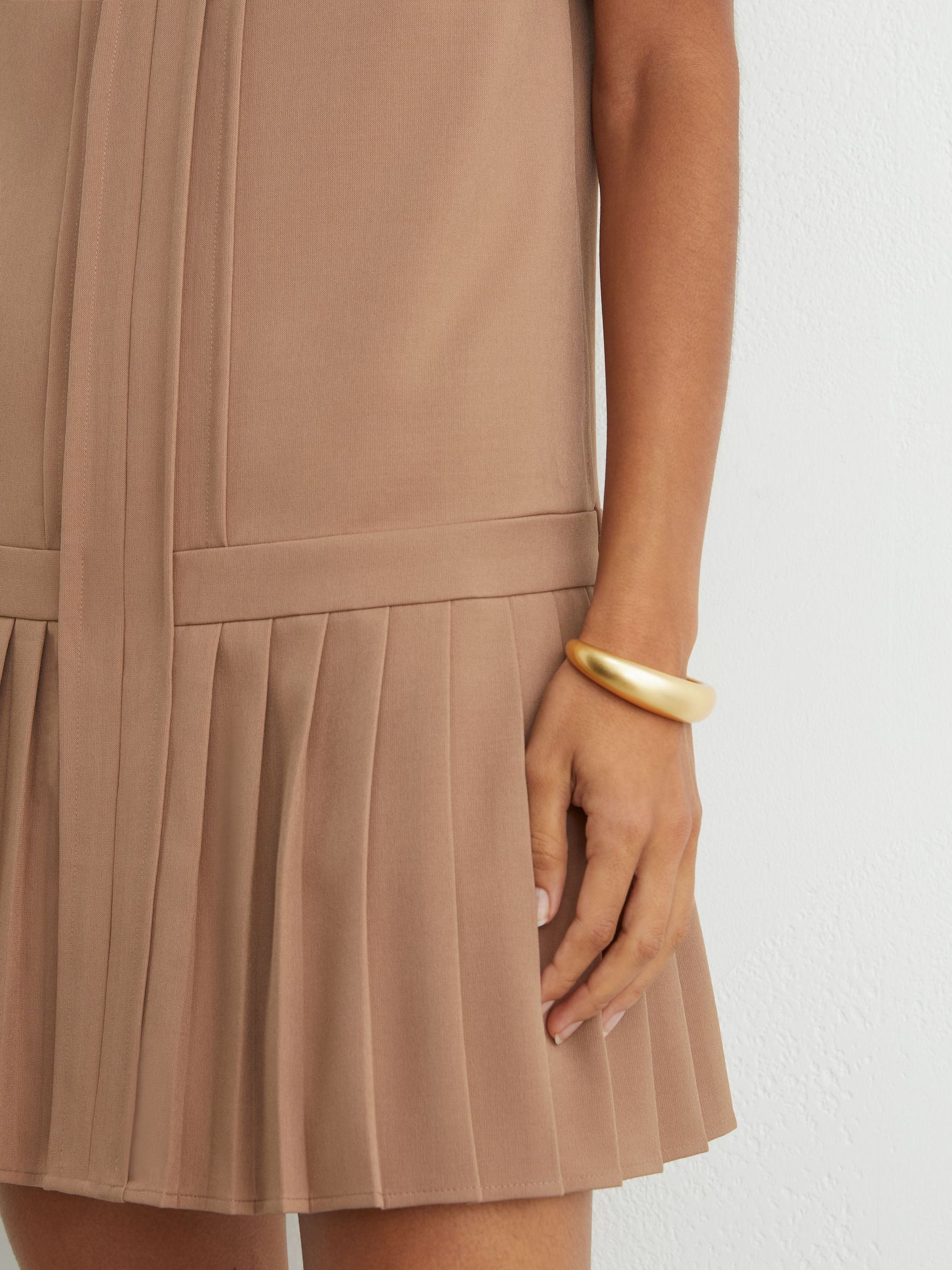 Robe courte plissée à col camel - Image 7 de 8