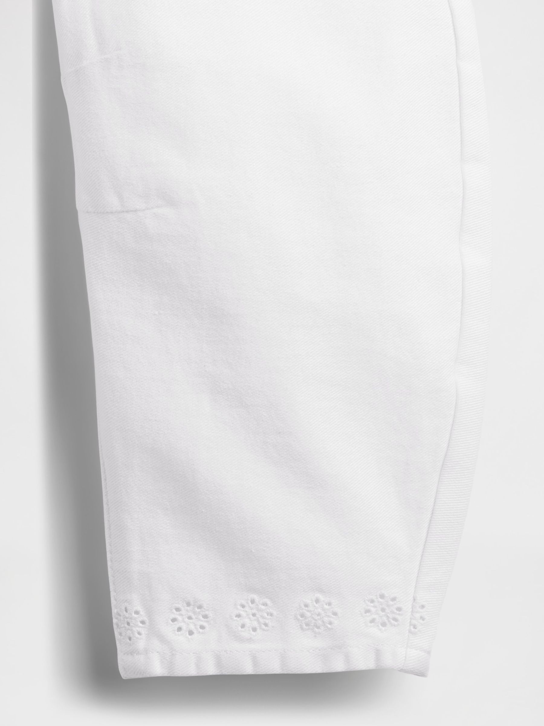 White Eyelet-Hem Horseshoe Jeans - Image 4 of 4
