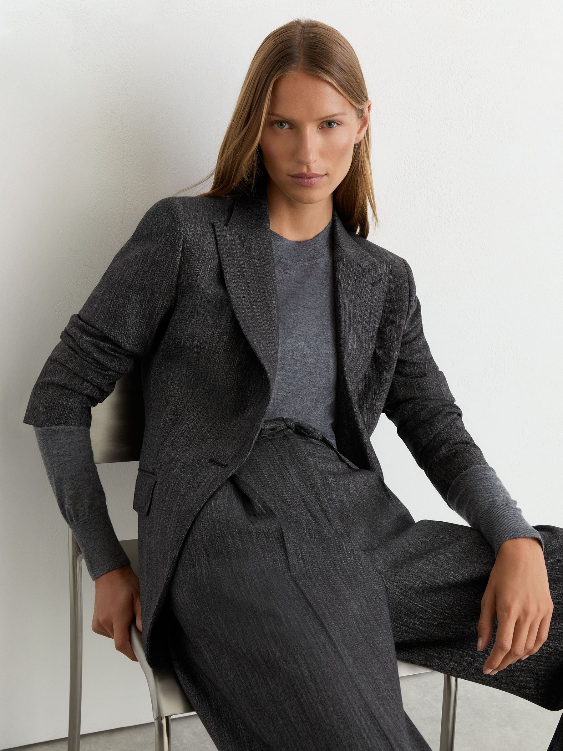 Wool-Blend Single-Breasted Blazer in Dark Grey - Image 3 of 9
