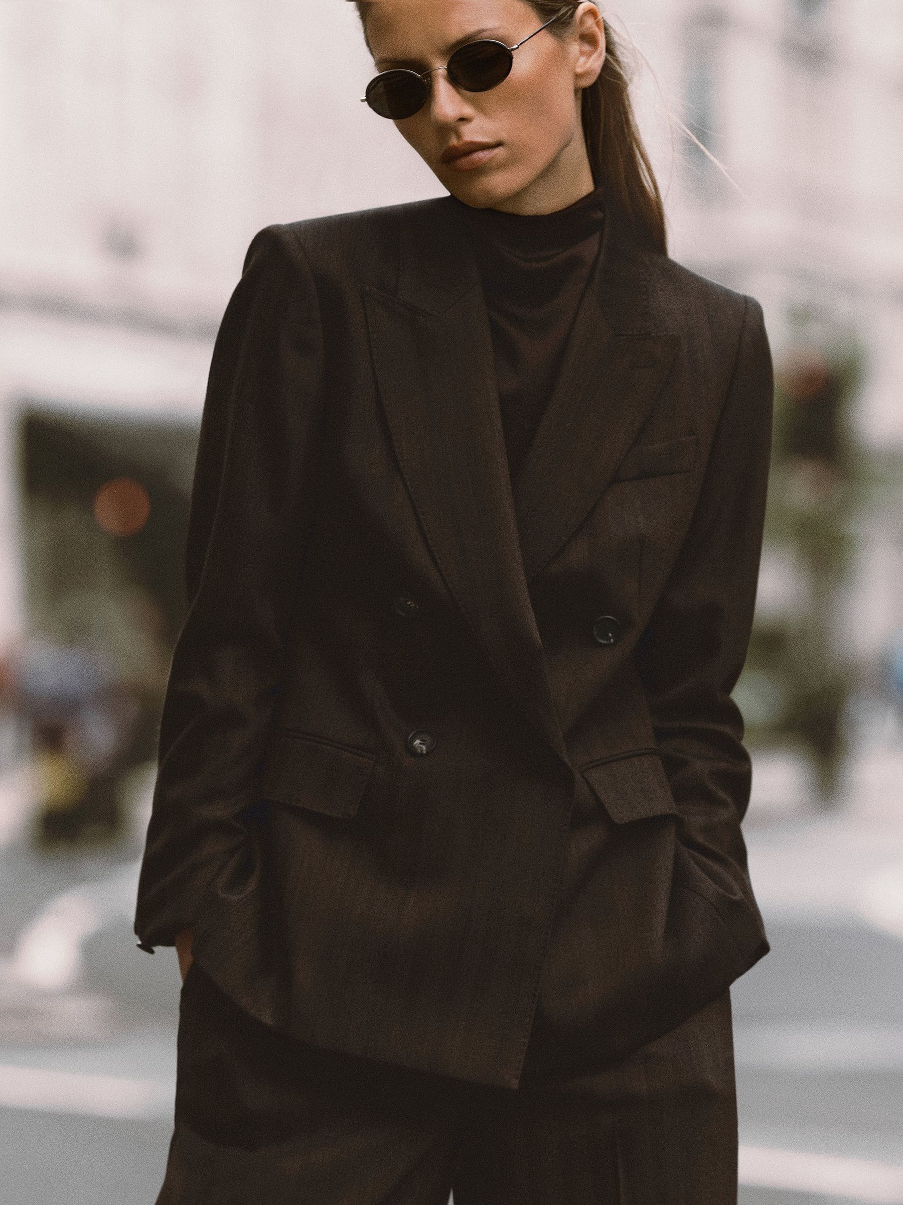 Wool-Blend Herringbone Wide-Leg Trousers in Chocolate Brown - Image 4 of 10
