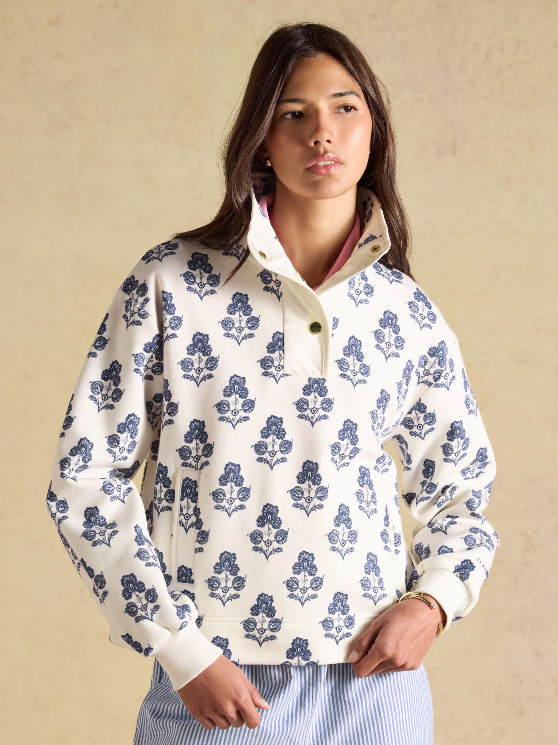 トップス Done project PAULS-KNOT SWEAT Lulworth Cream Foulade Print Popper Funnel Neck Sweatshirt | Joules