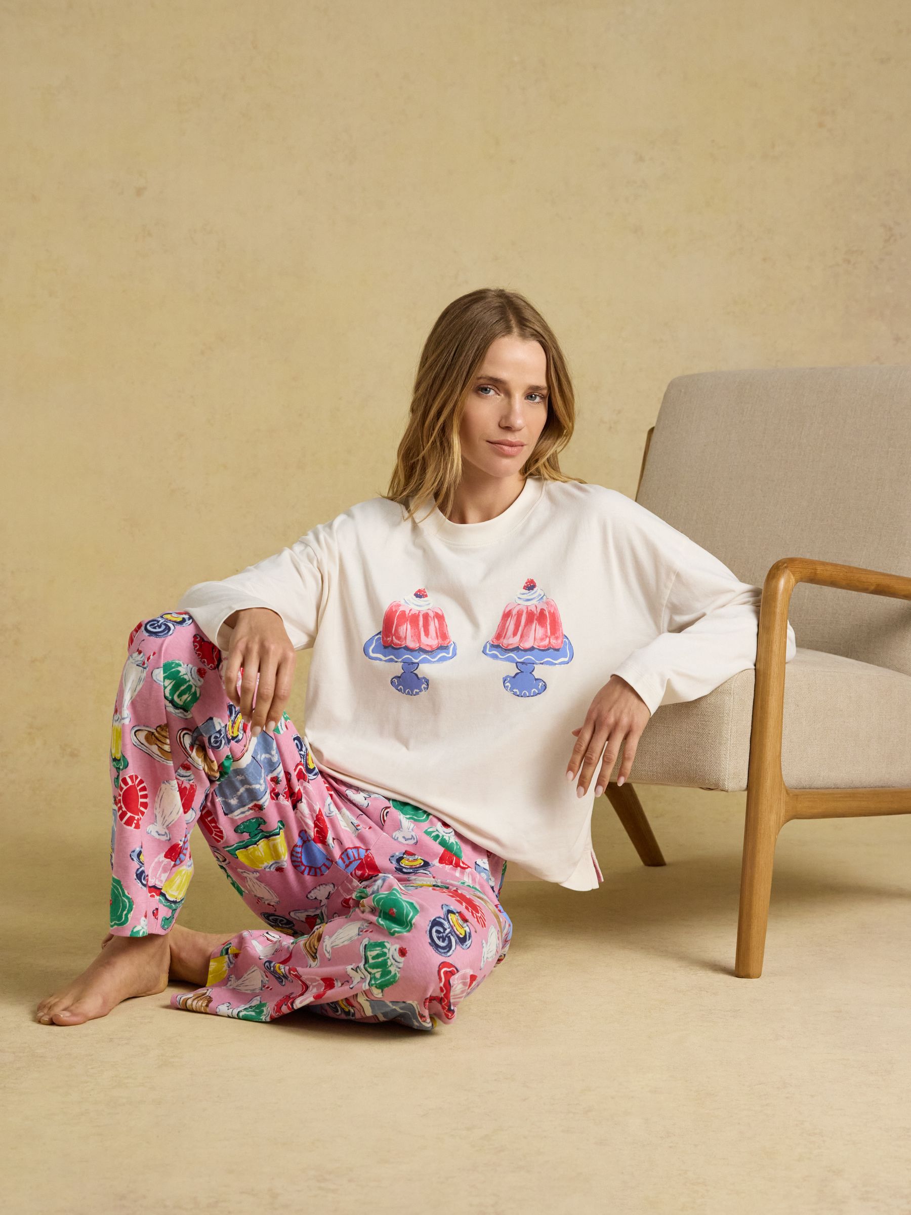 Lyla Cream and Pink Puddings Print Long Sleeve Jersey Cotton Pyjama Set - Image 3 of 7