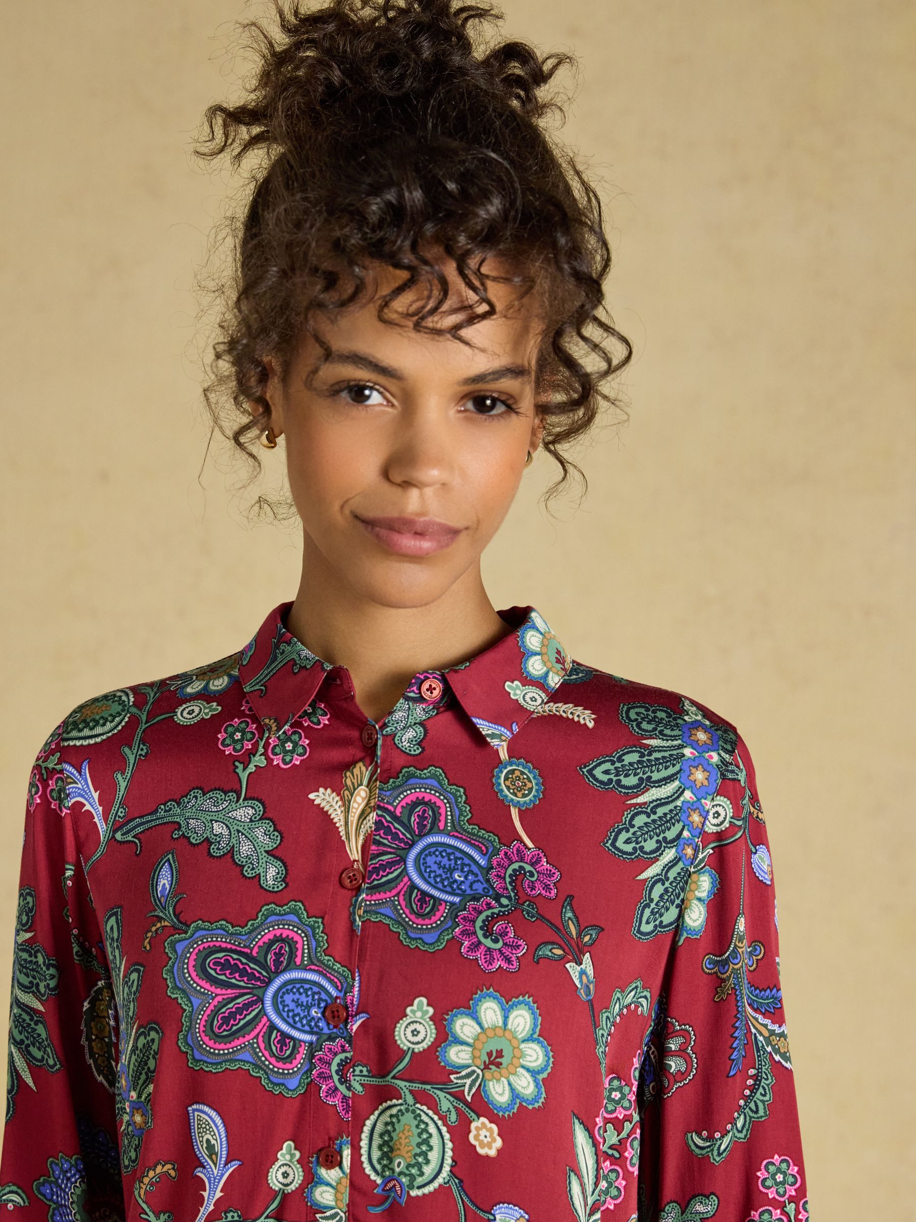Elvina Red Floral Satin Shirt - Image 5 of 7