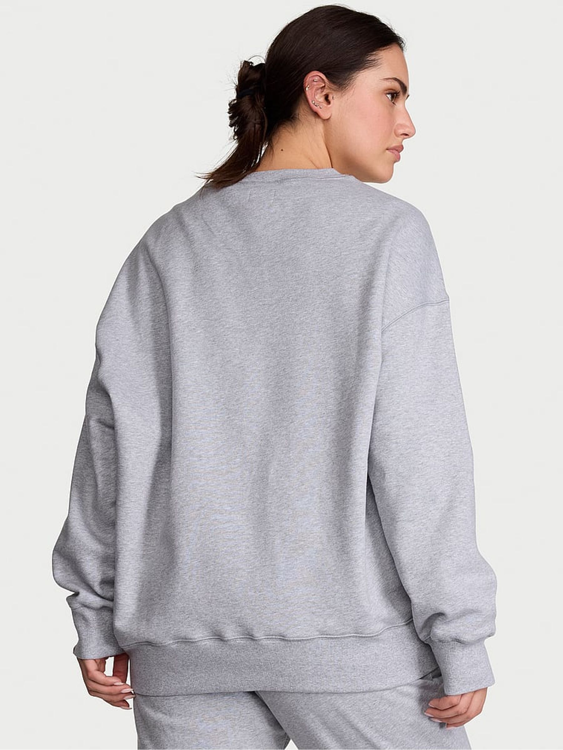 Medium Heather Grey Fleece Oversized Crewneck Sweatshirt - Image 2 of 2 Medium Heather Grey Fleece Oversized Crewneck Sweatshirt - Image 2 of 2