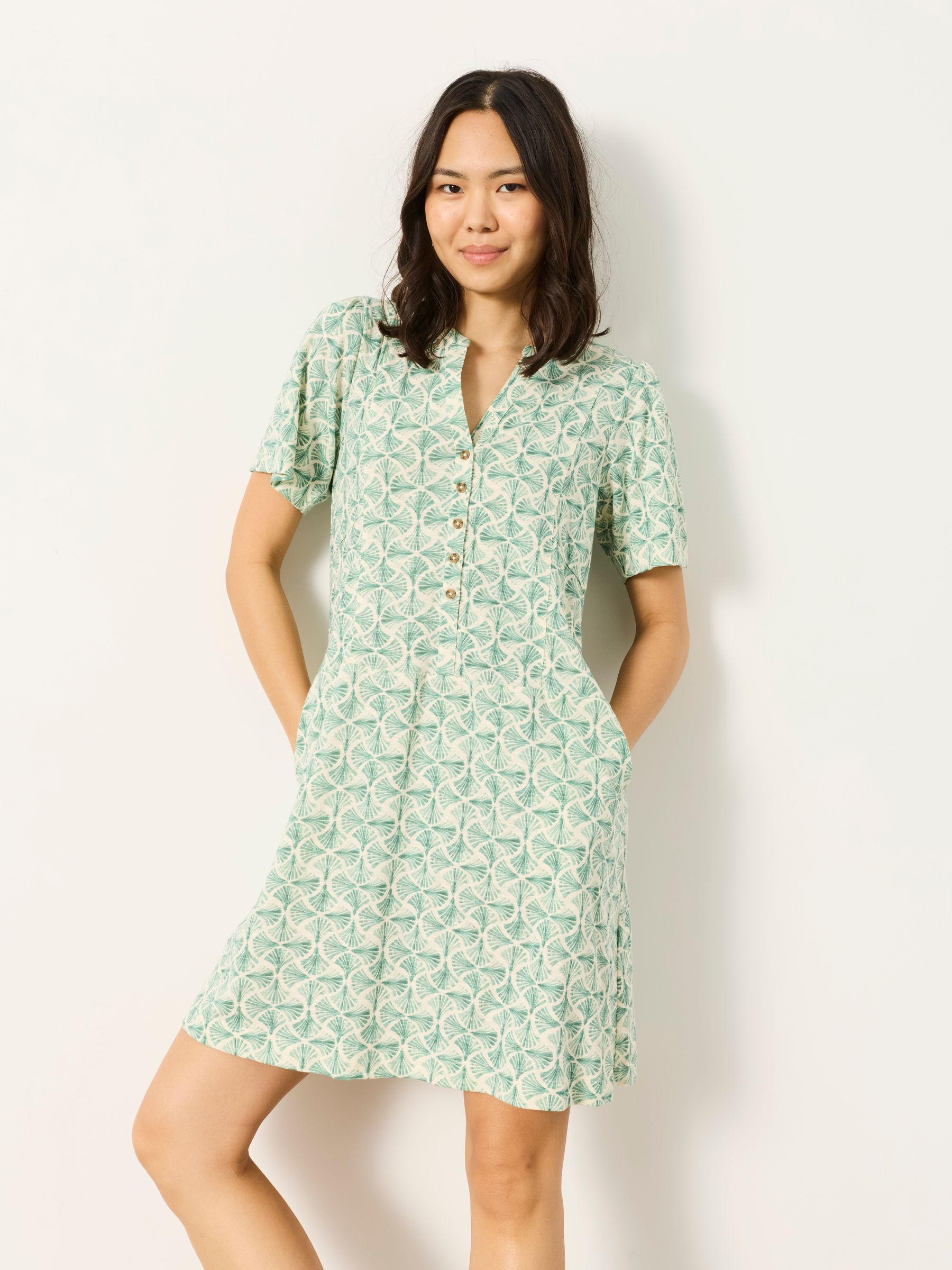 Maggie Ivory Fan Geo Petite Jersey Dress - Image 4 of 6