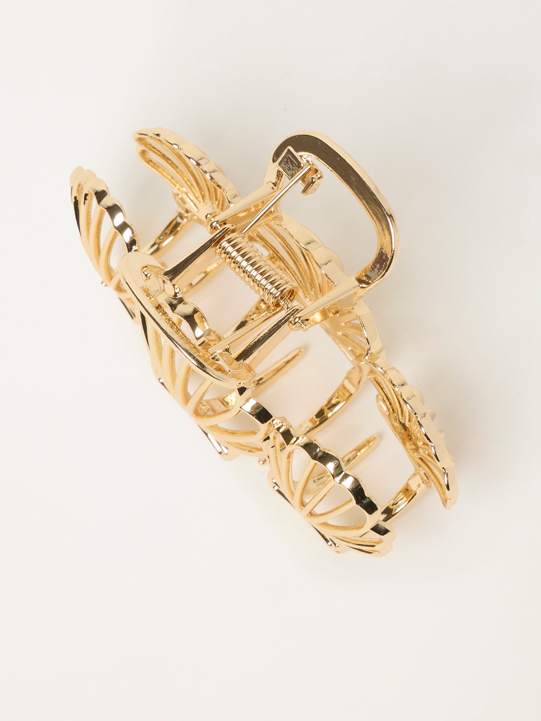 Gold Tone Metal Shell Claw Clip - Image 2 of 2 Gold Tone Metal Shell Claw Clip - Image 2 of 2