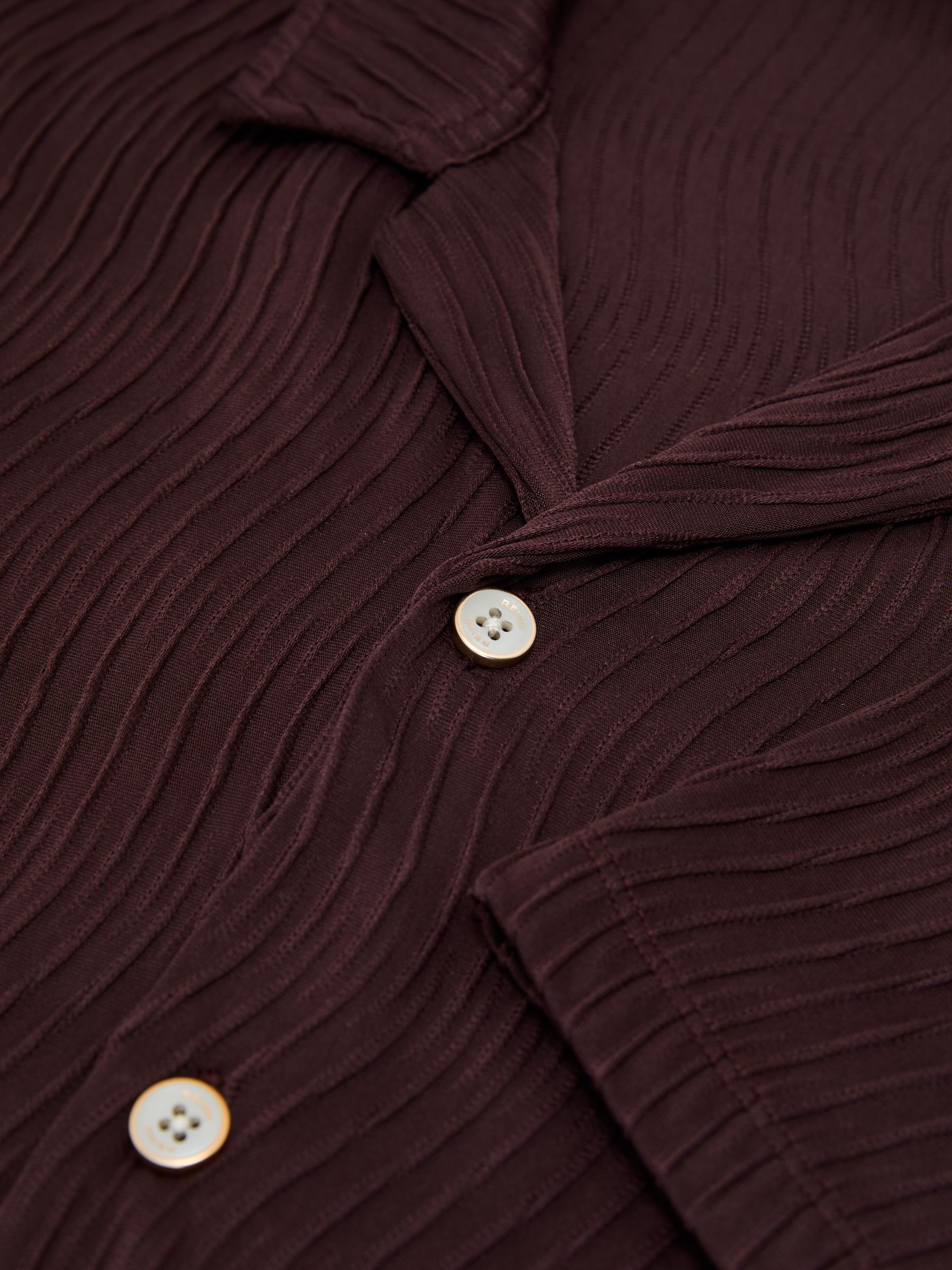Textured-Wave Cuban-Collar Shirt in Bordeaux - Image 7 of 7