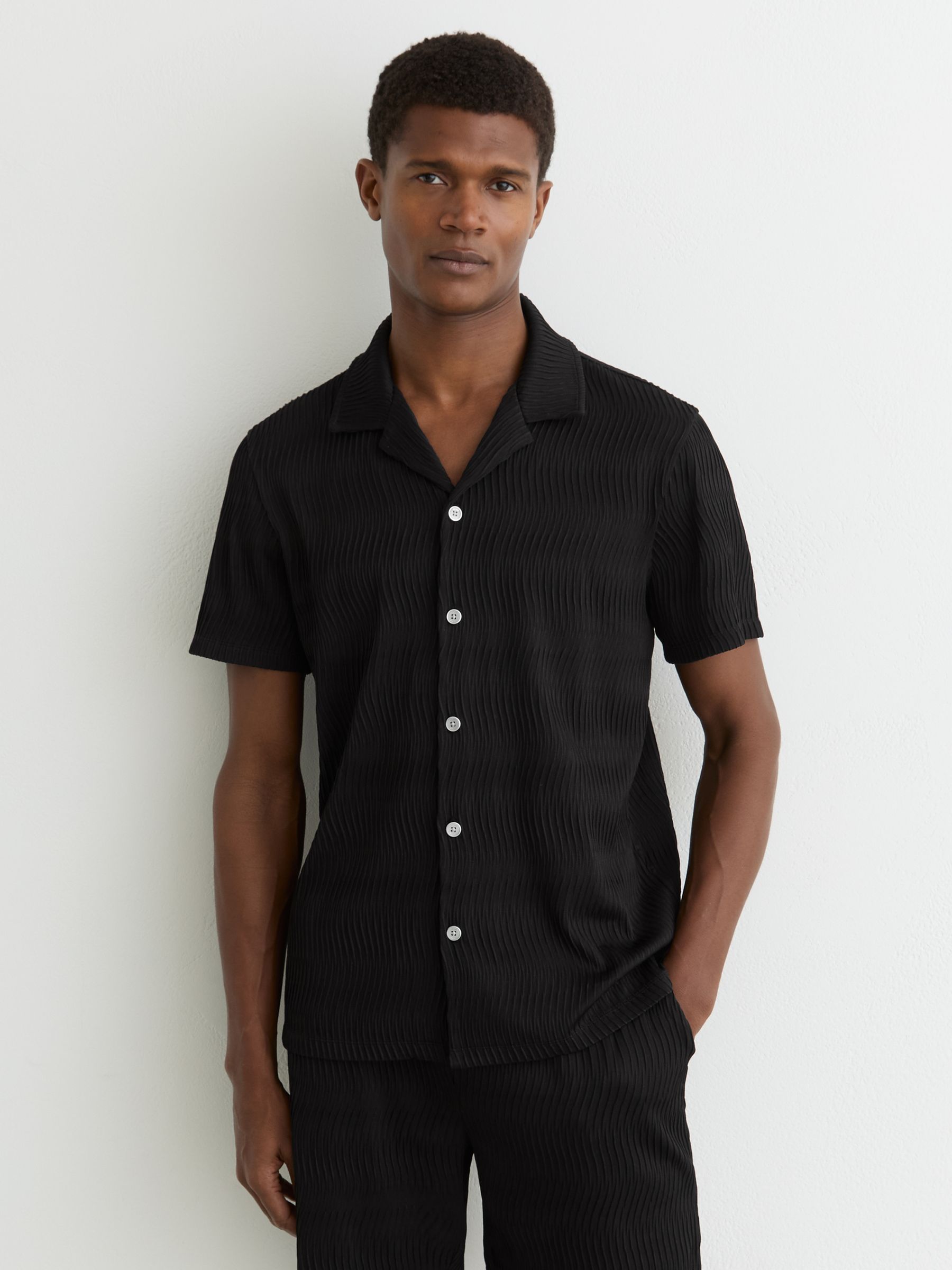 Textured-Wave Cuban-Collar Shirt in Black - Image 1 of 6