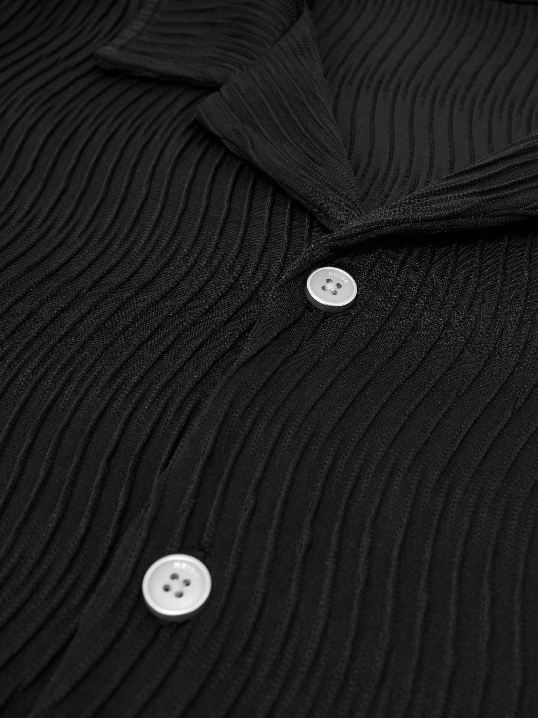 Textured-Wave Cuban-Collar Shirt in Black - Image 6 of 6