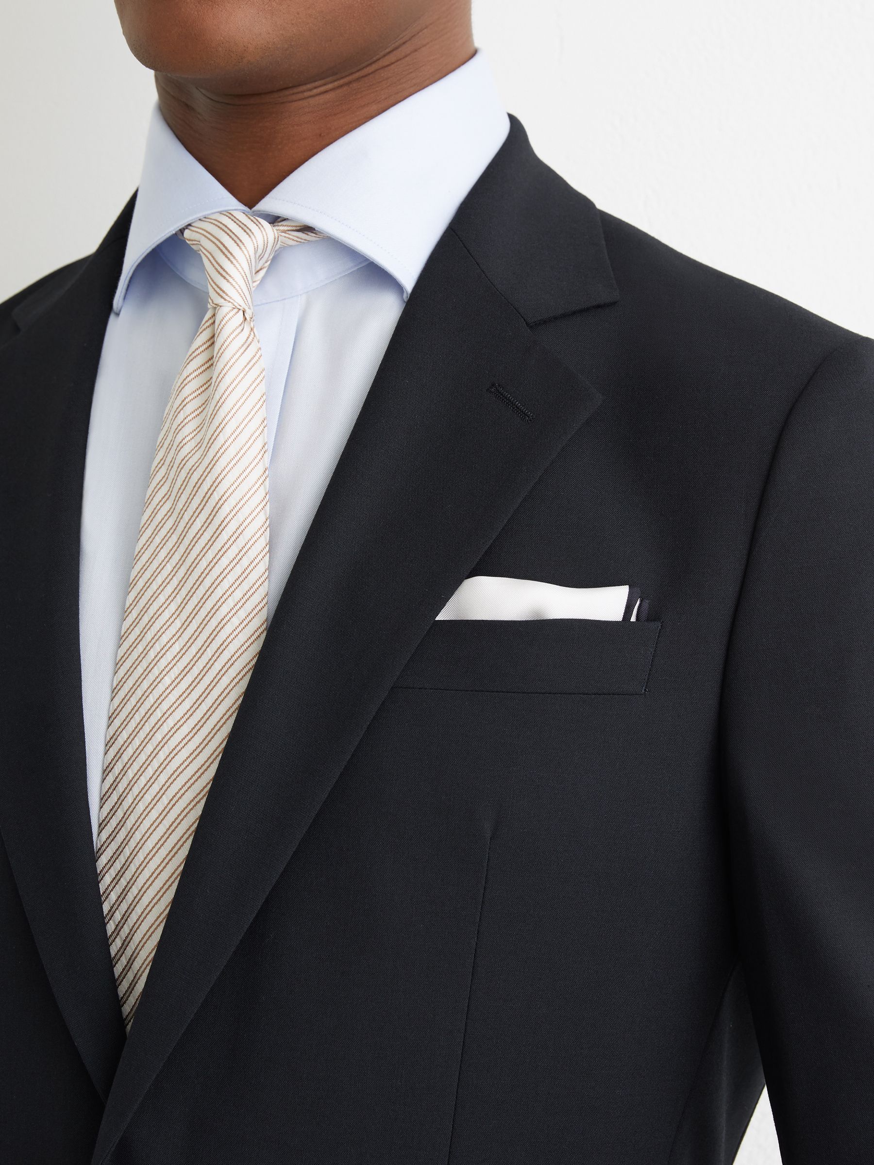 Single-Breasted Tailored-Fit Suit Blazer in Navy - Image 4 of 8
