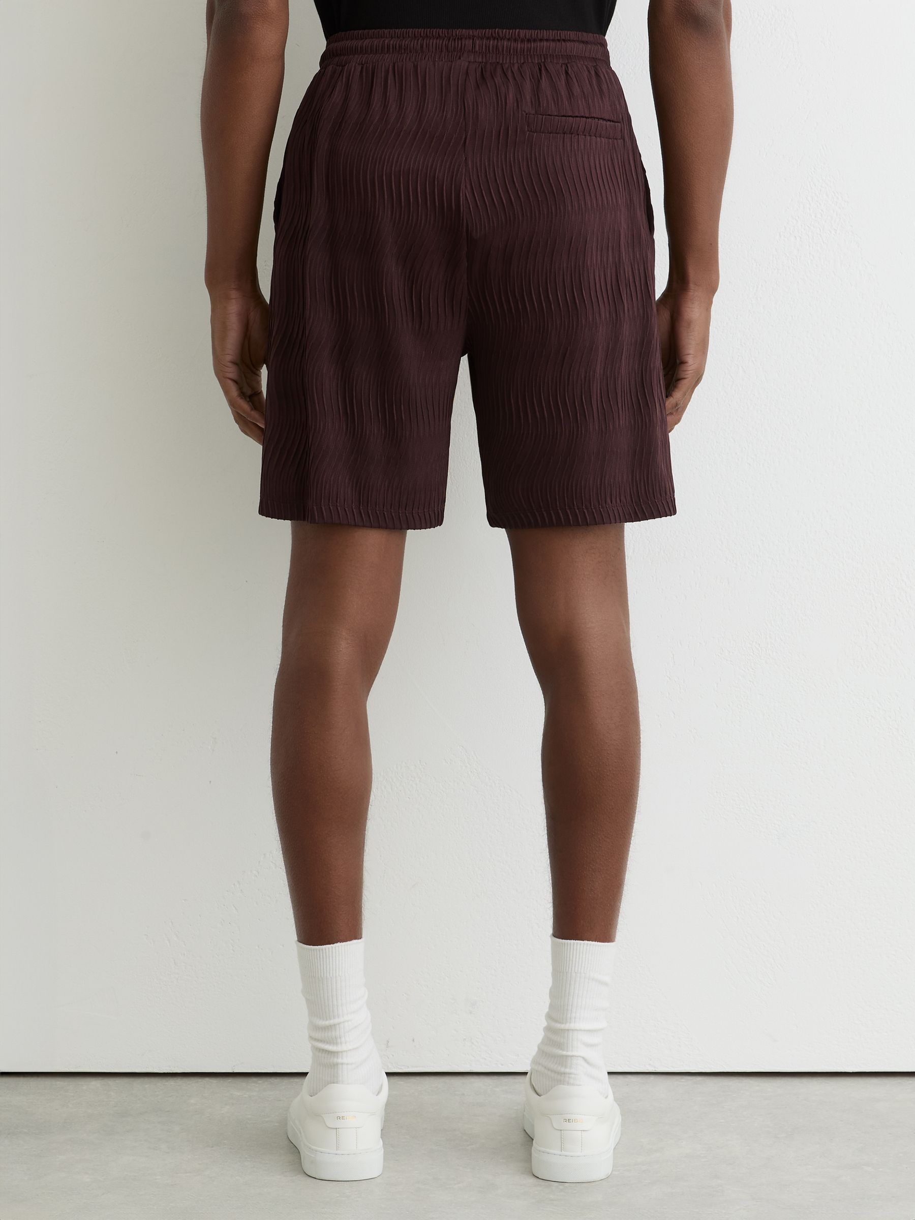 Textured-Wave Drawstring Shorts in Bordeaux - image 4