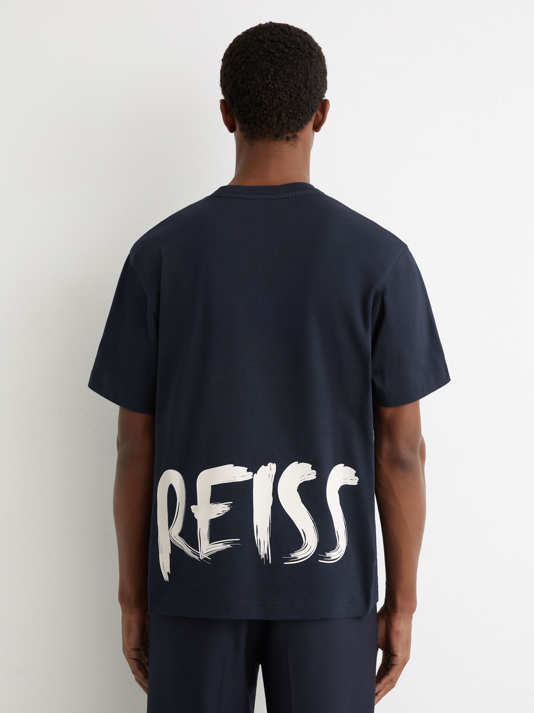 REISS Tシャツ Reiss Logo-Print Relaxed-Fit T-Shirt in Navy | REISS