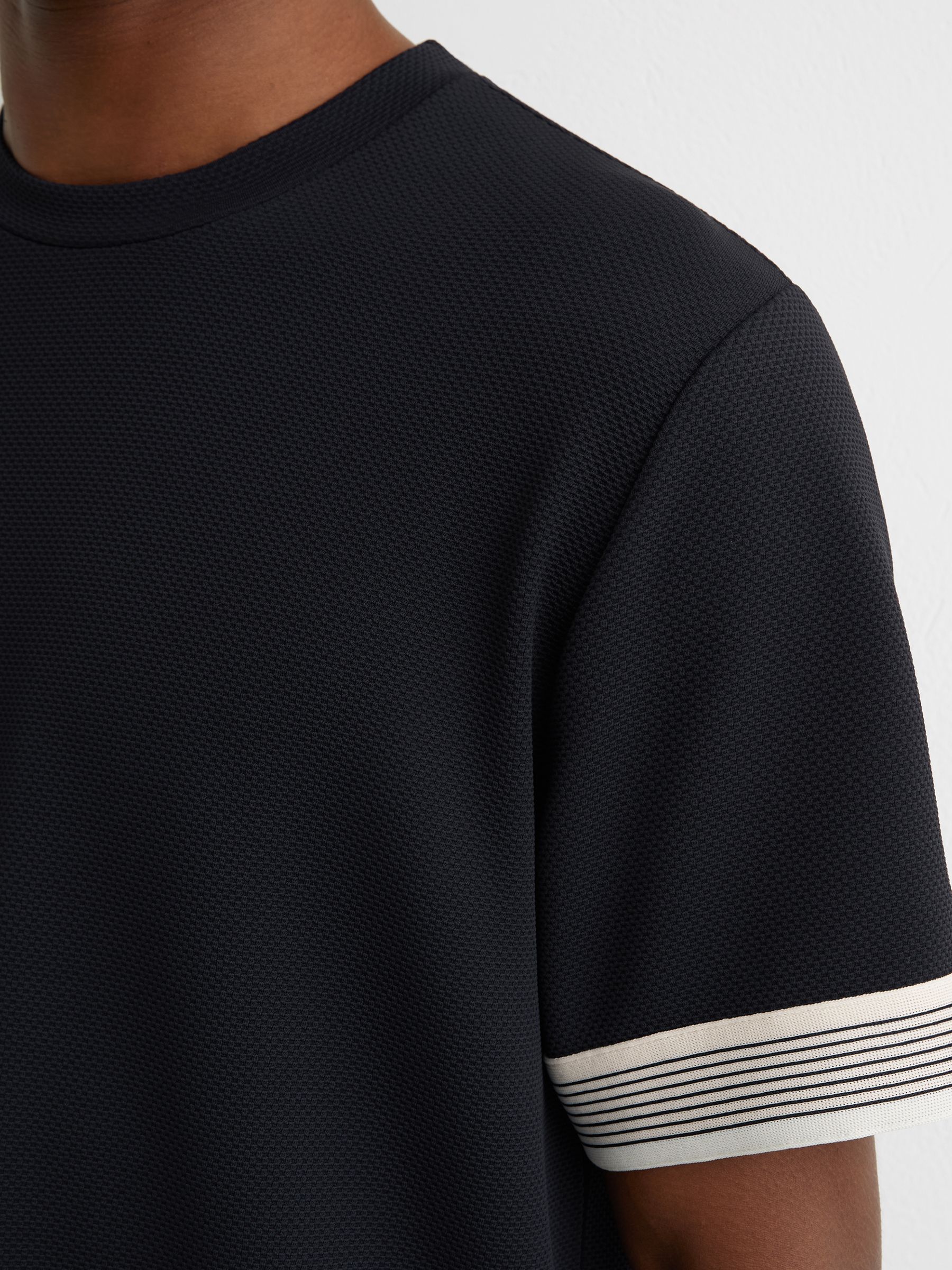 Textured Tape-Cuff T-Shirt in Navy - Image 4 of 6