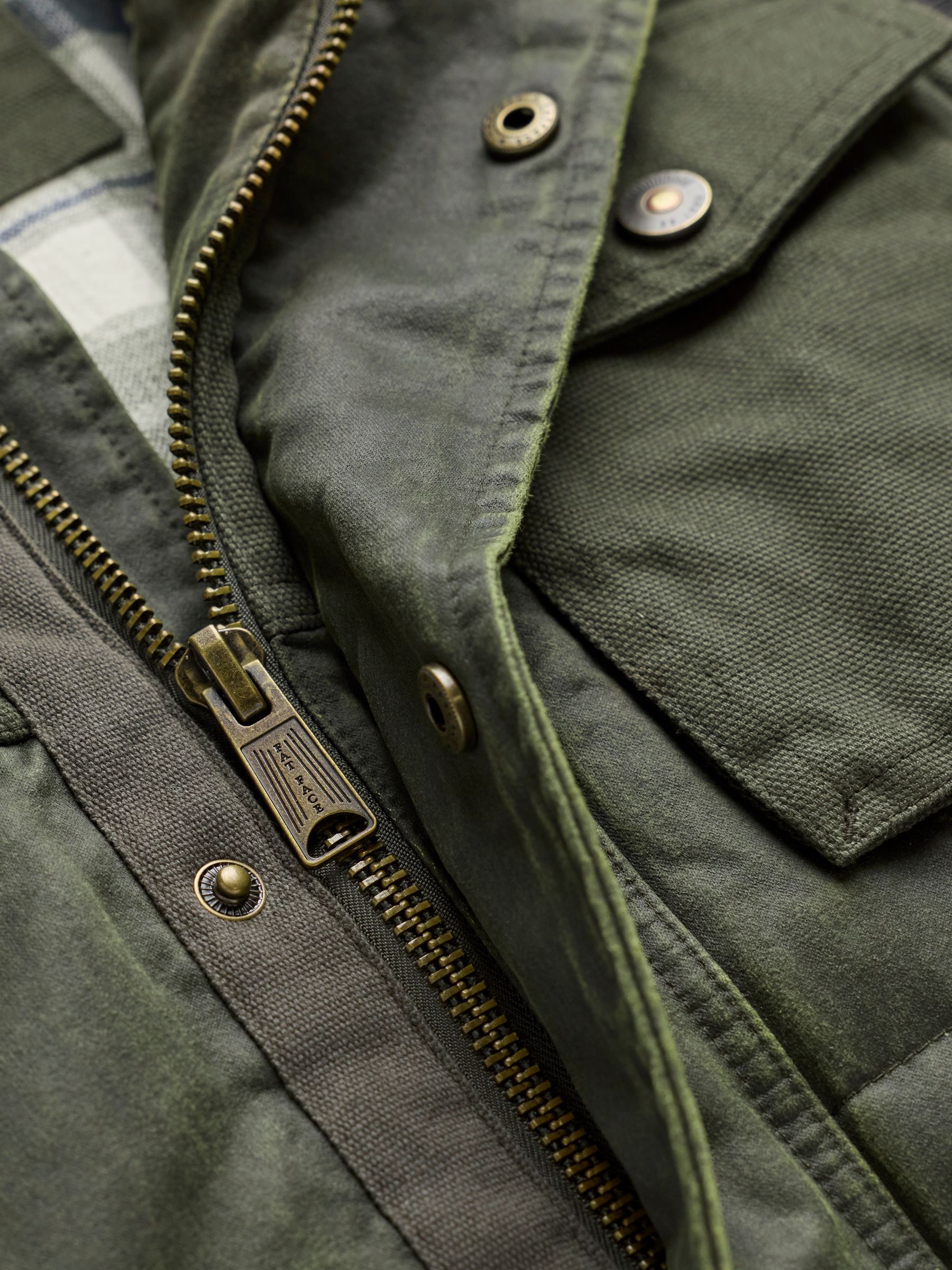 Broadsands Khaki Green Quilted Gilet - Image 7 of 7