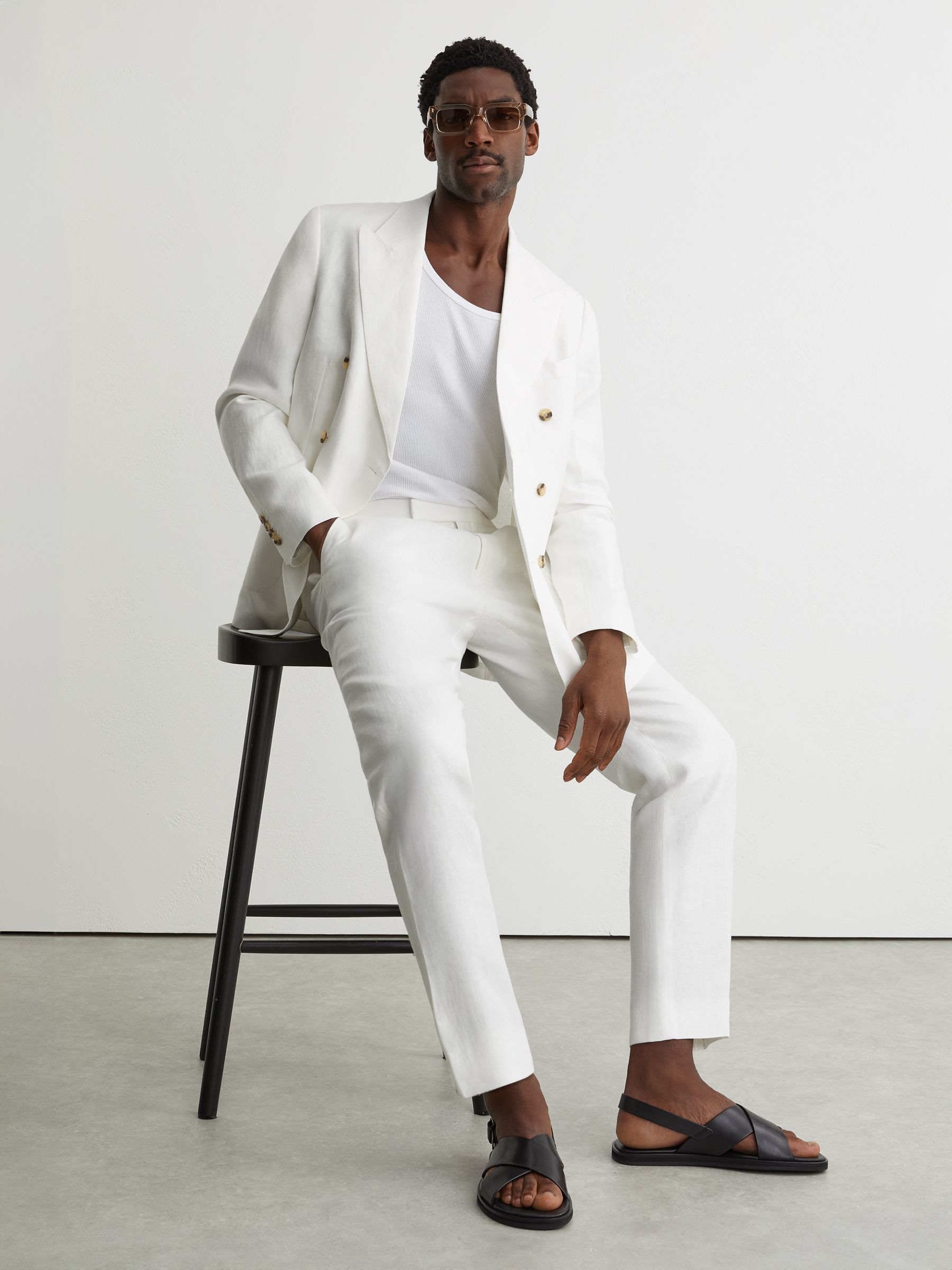 Linen-Twill Double-Breasted Tailored-Fit Blazer in White - Image 5 of 8
