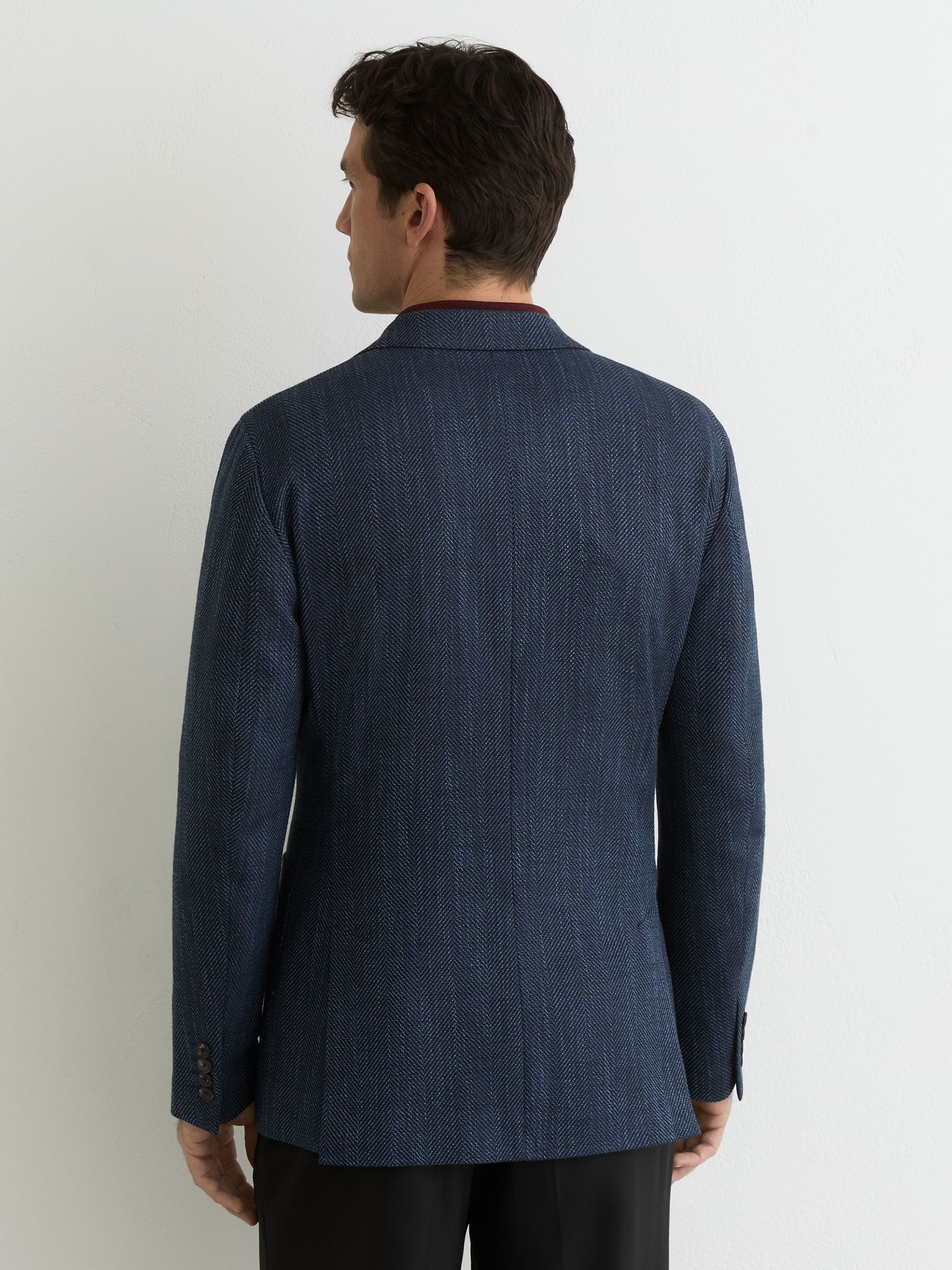 Single-Breasted Herringbone Blazer Tailored-Fit with Cotton in Navy - Image 6 de 8