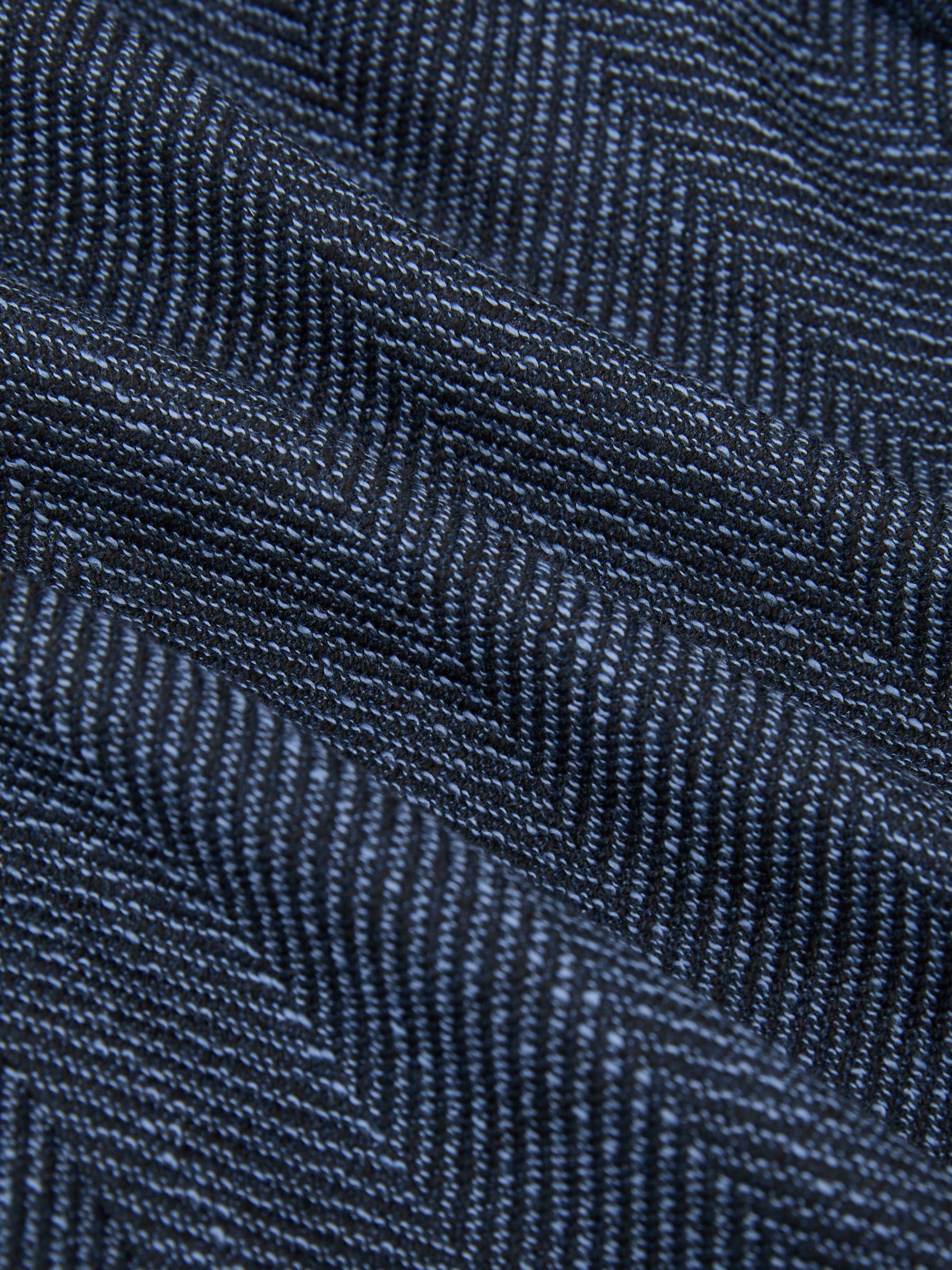 Single-Breasted Herringbone Blazer Tailored-Fit with Cotton in Navy - Image 8 de 8