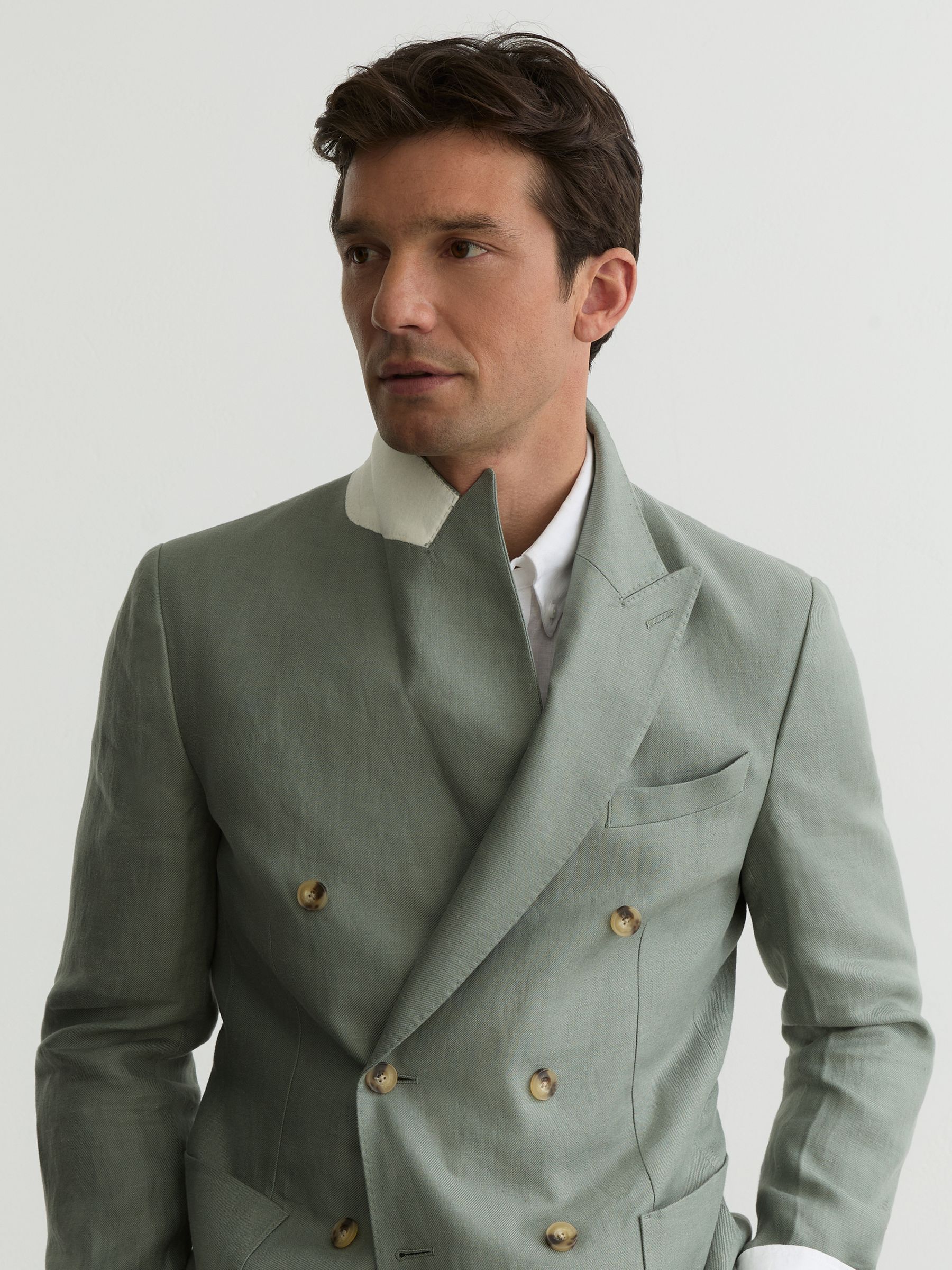 Linen-Twill Double-Breasted Blazer Tailored-Fit in Sage - Image 6 of 9