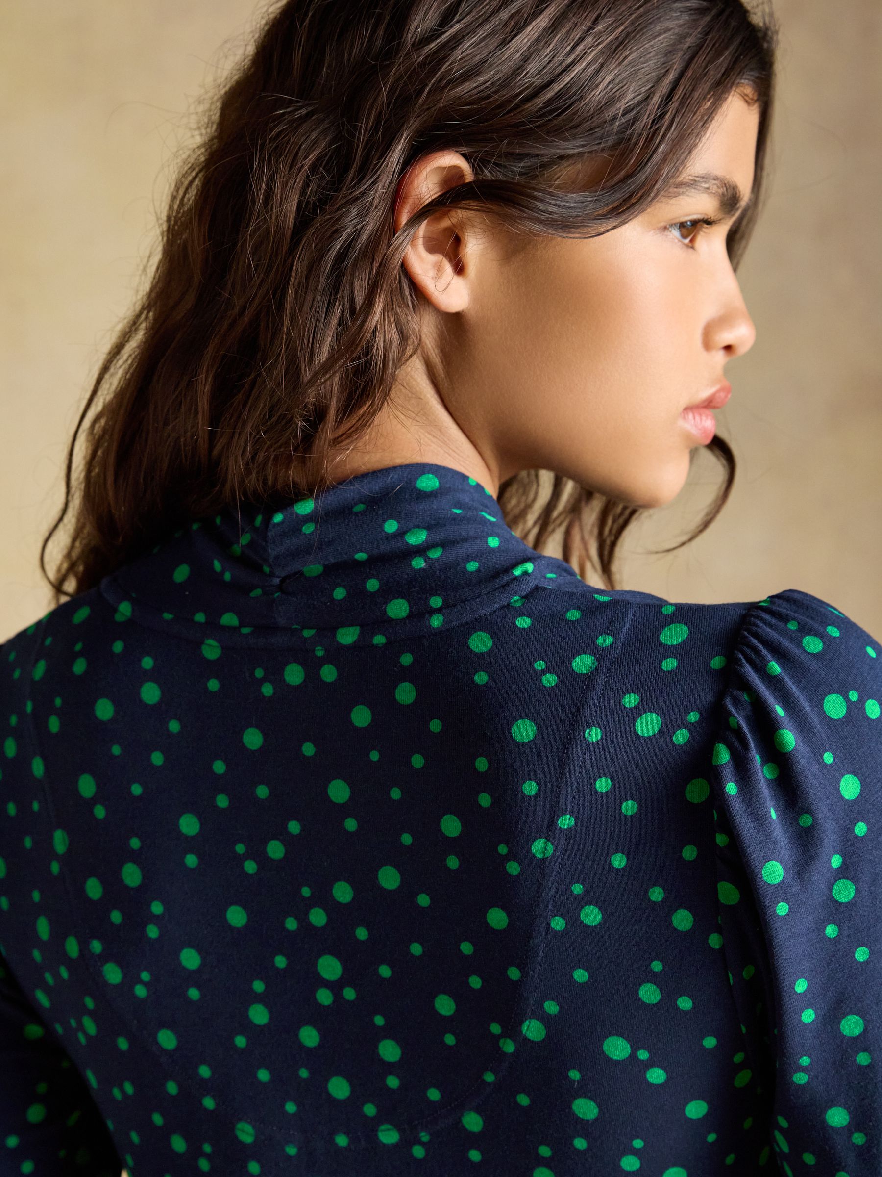 Mina Blue/Green Spot Jersey V Neck Ruched Waist Midi Dress - Image 6 of 7