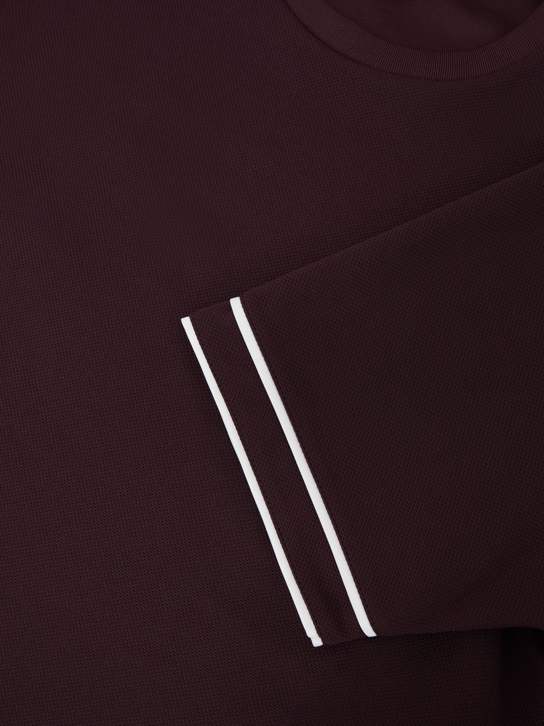 T-Shirt in Cherry Red - Image 6 of 6