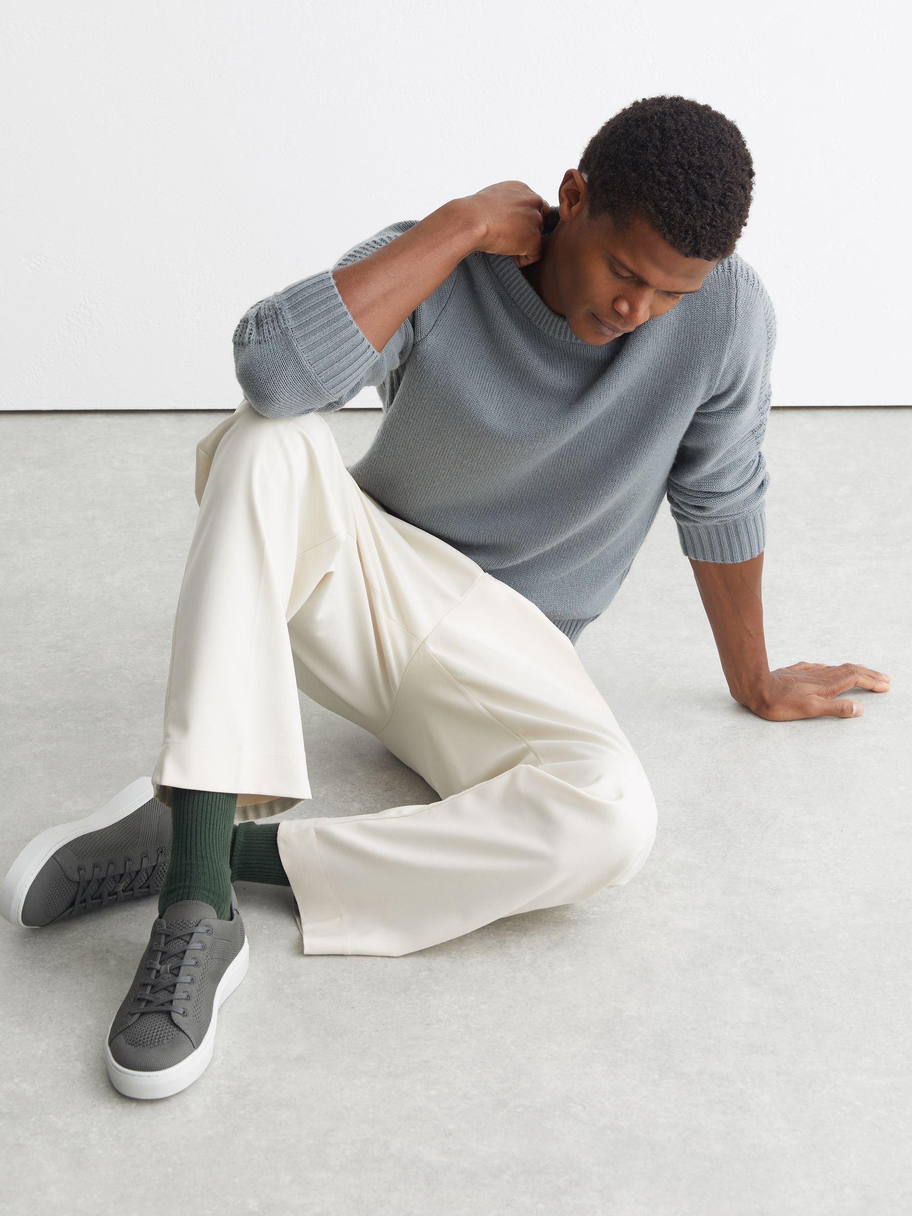 Knitted Low-Top Trainers in Grey - Image 2 of 5