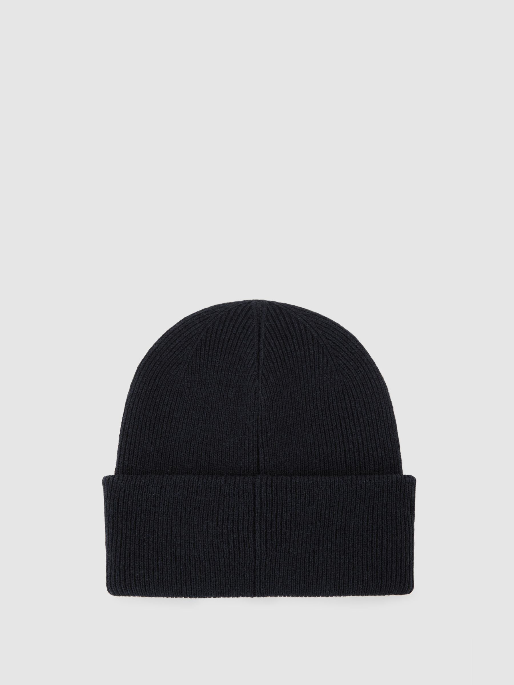 قبعة Wayne المطرزة باللون الأزرق الداكن - صورة 2 من 3