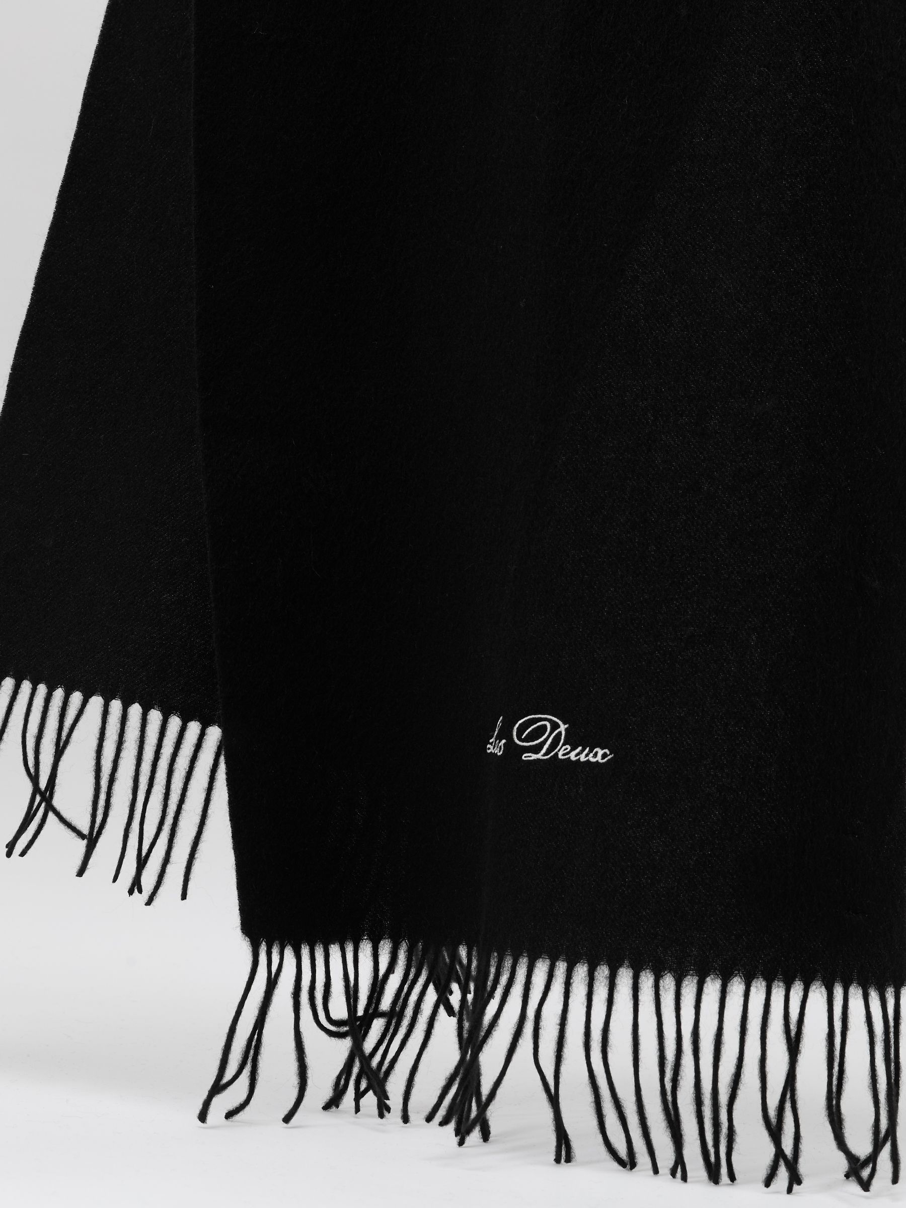 Les Deux Wool Logo-Embroidered Scarf in Black - صورة 4 من 4